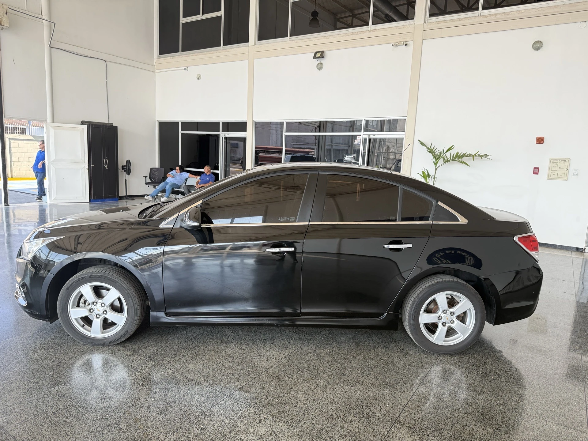 2015 Chevrolet Cruze — photo 8
