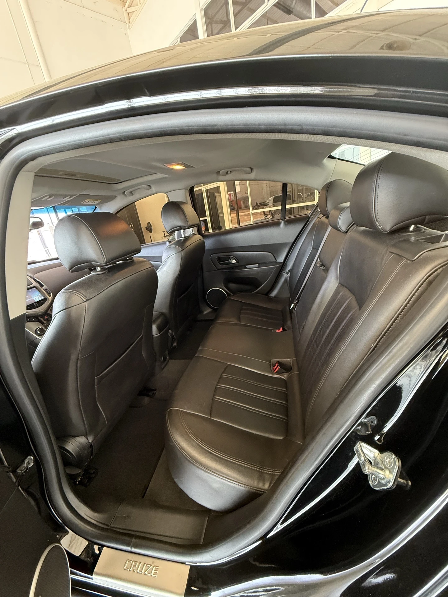 2015 Chevrolet Cruze — photo 12