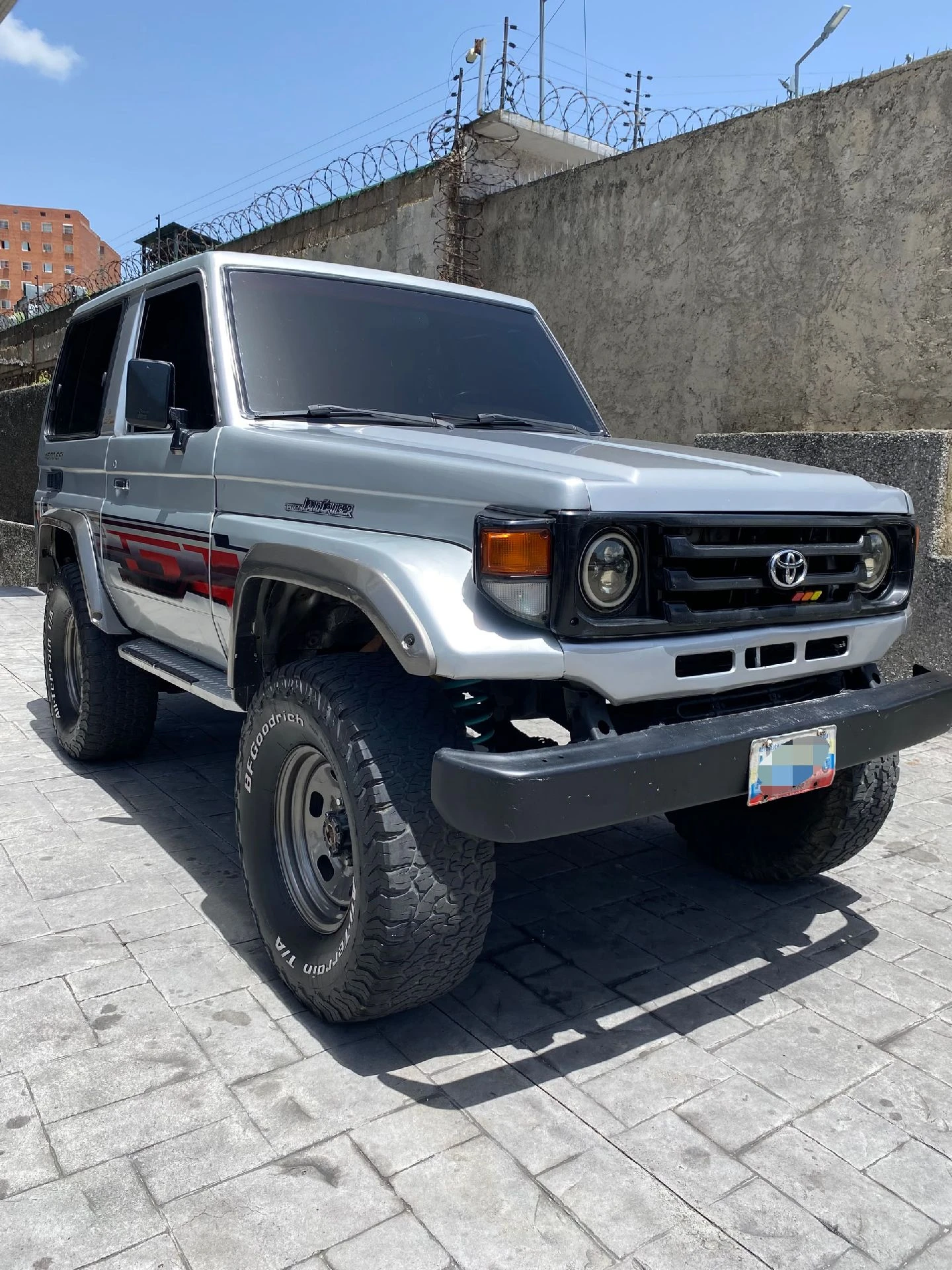 2005 Toyota Macho Machito — photo 39
