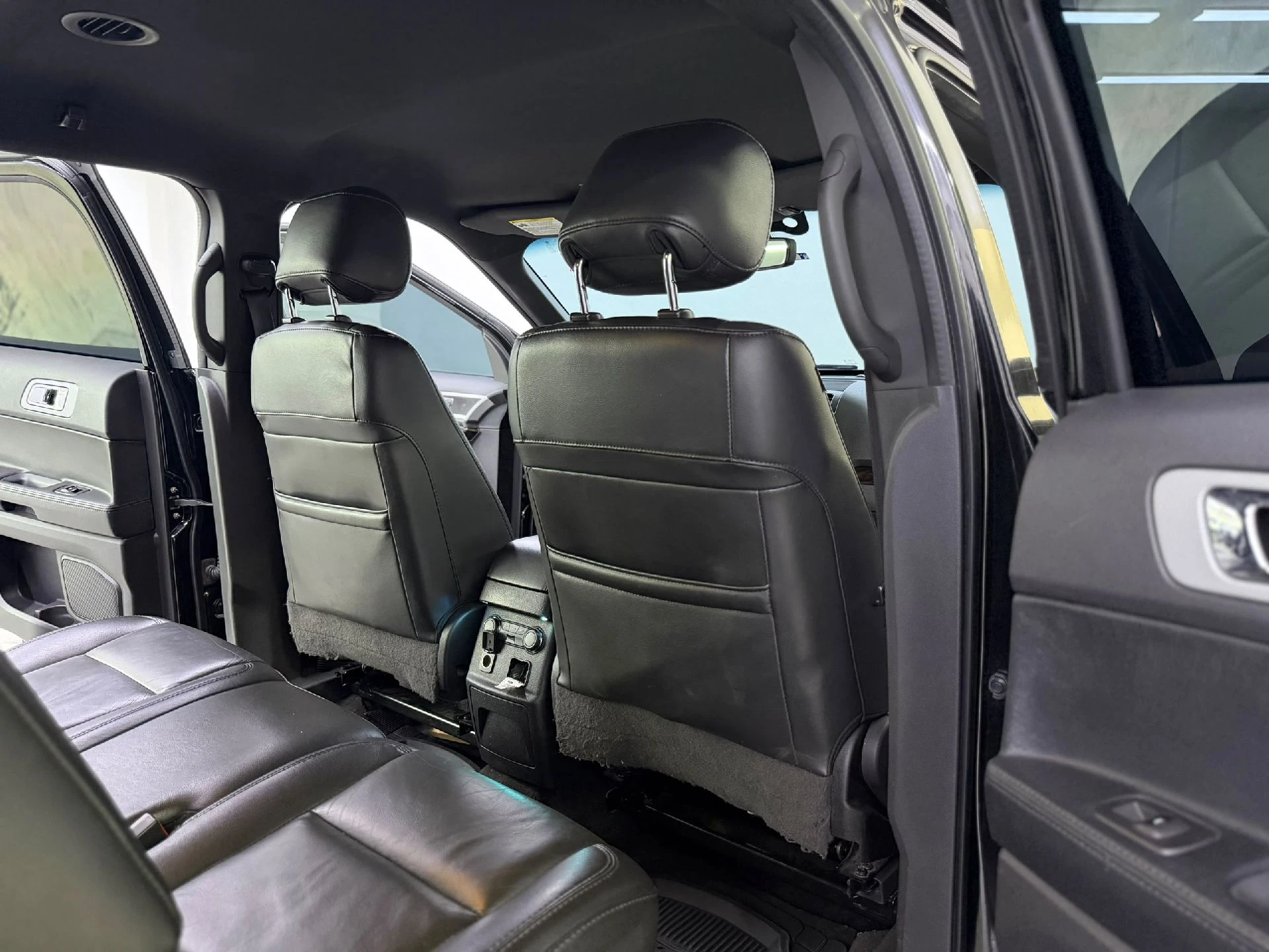 2014 Ford Explorer Limited — photo 9