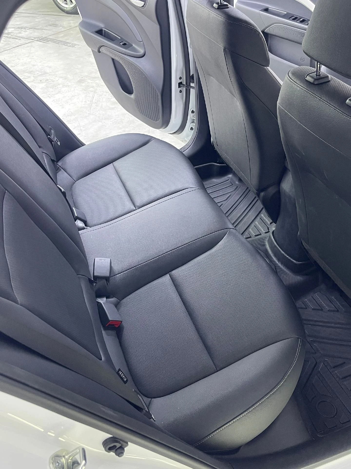2025 Kia KX1 — photo 12