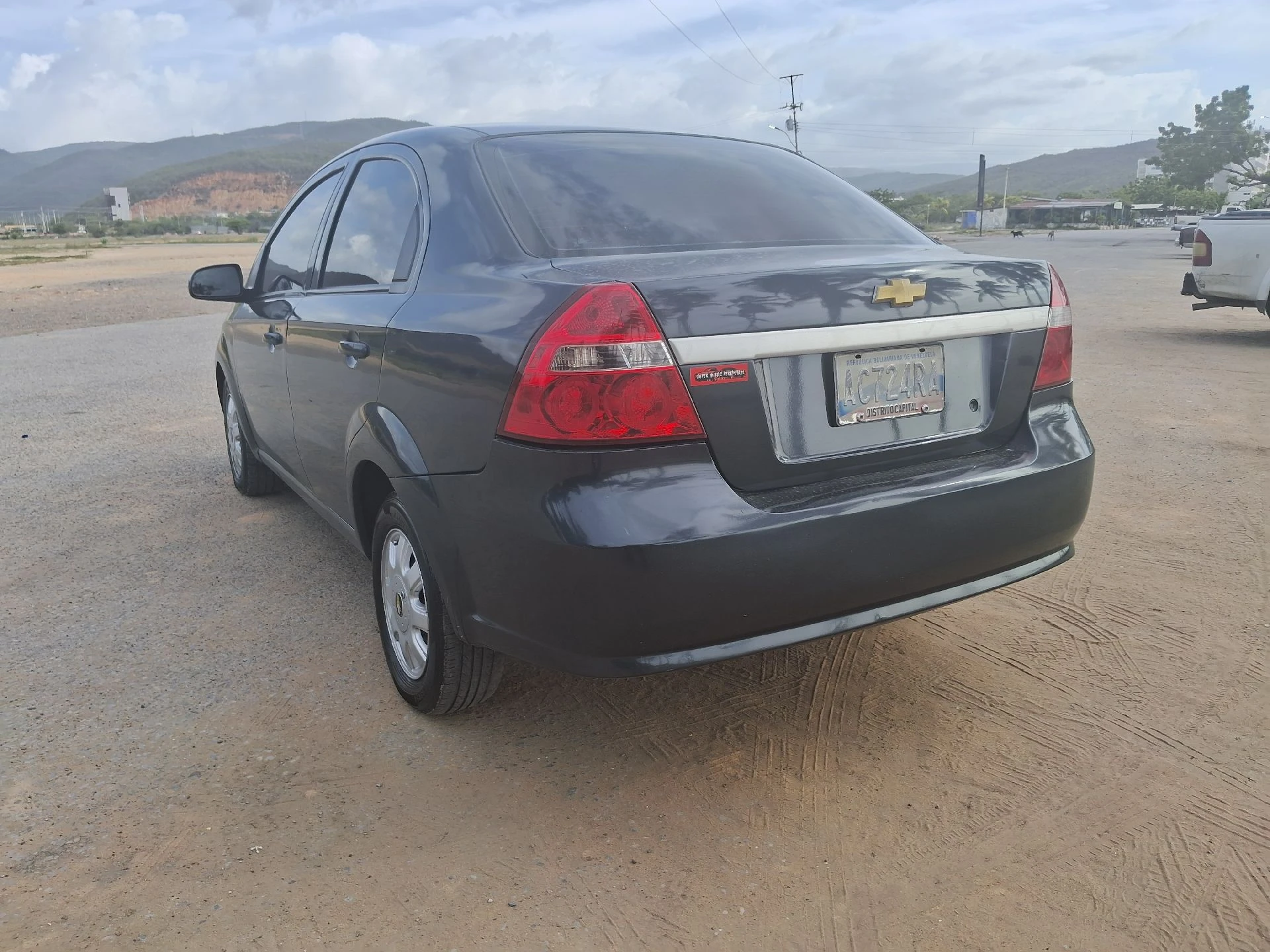 2011 Chevrolet Aveo Lt — photo 4