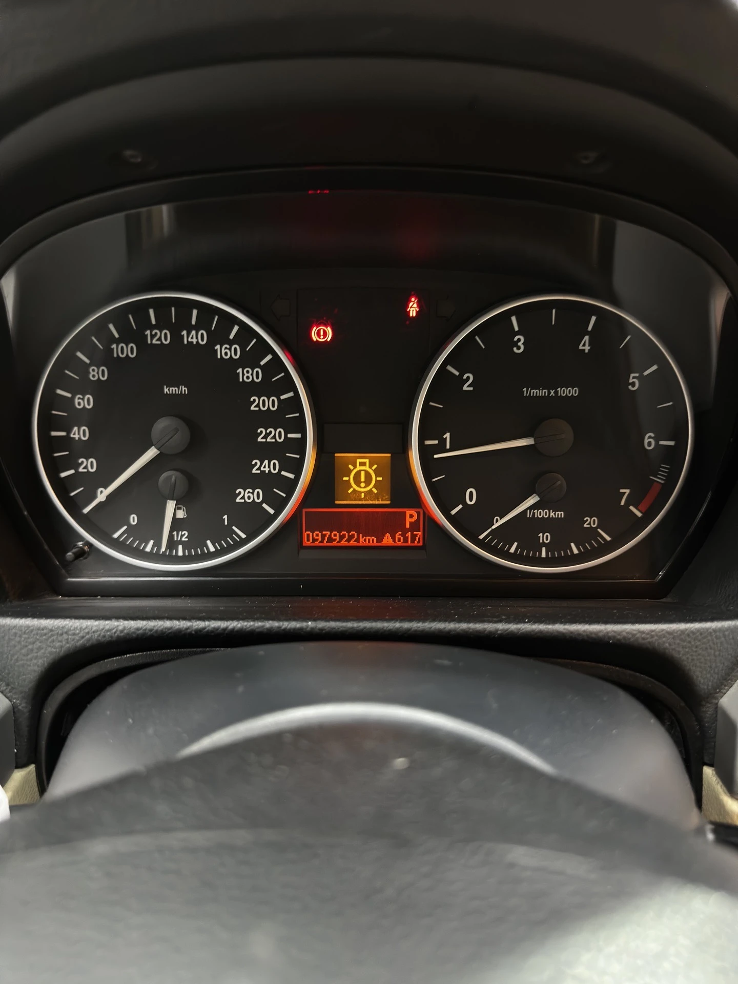 2007 BMW 320i — photo 8