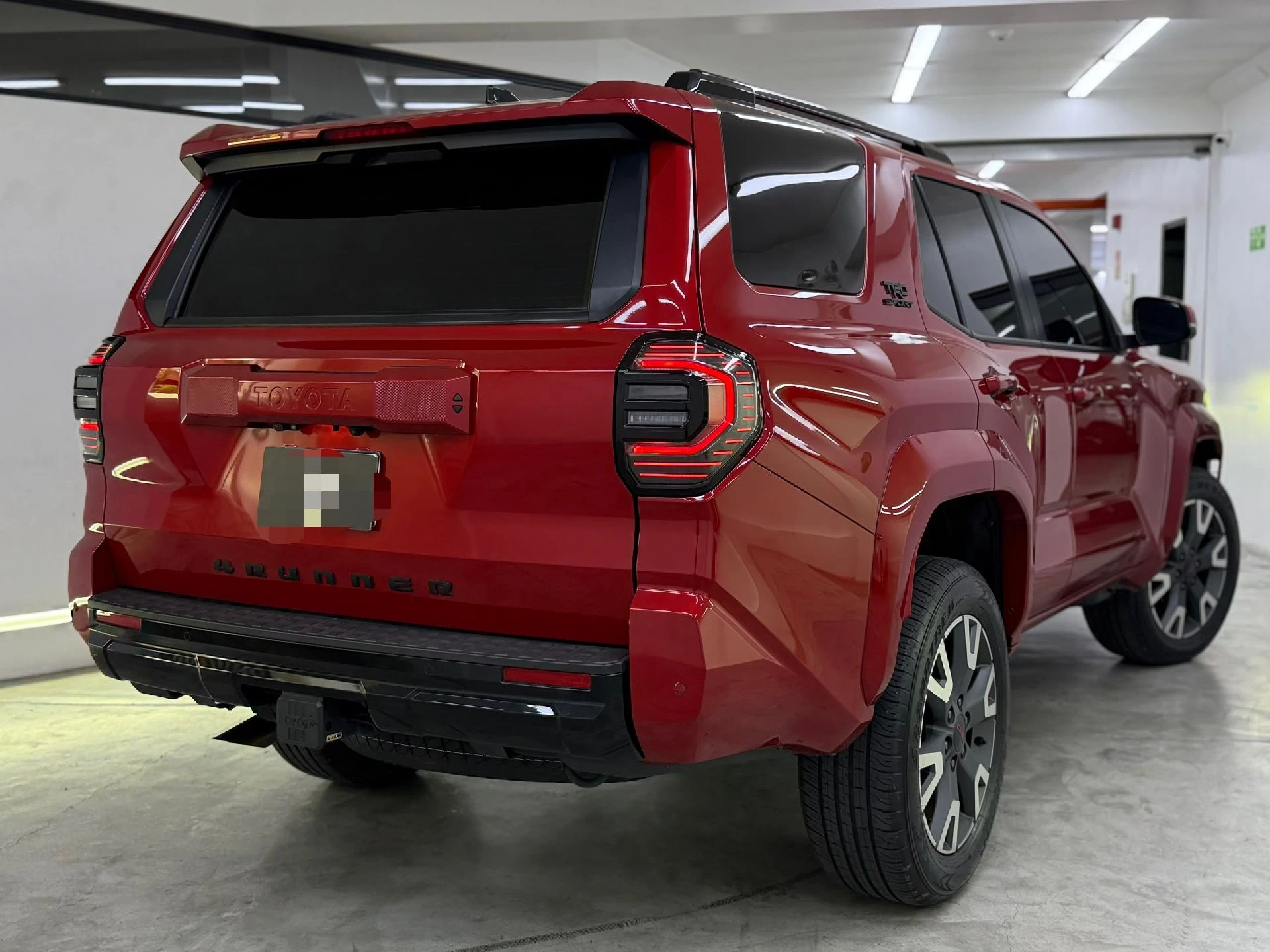 2025 Toyota 4Runner TRD Sport — photo 3