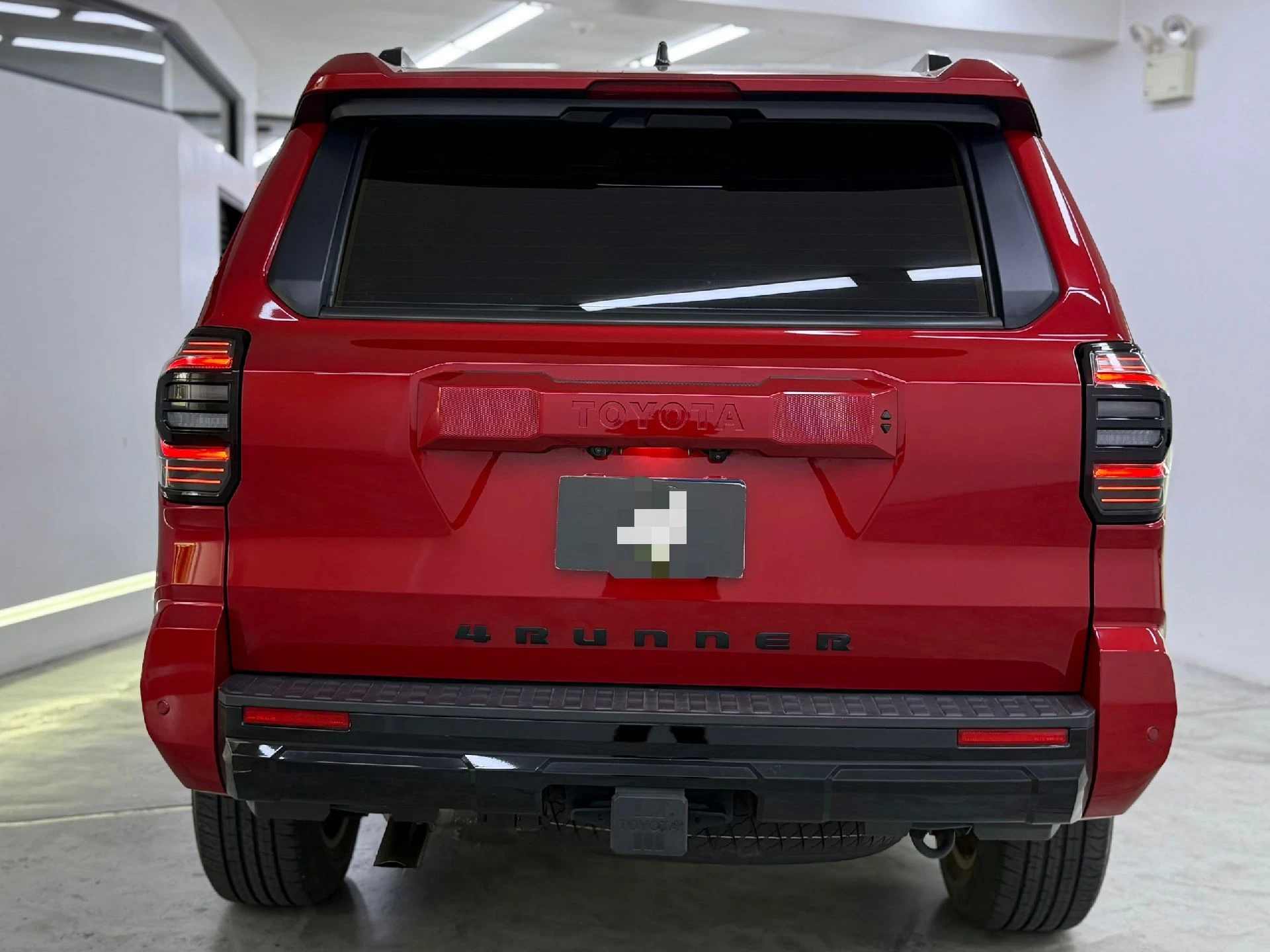 2025 Toyota 4Runner TRD Sport — photo 4