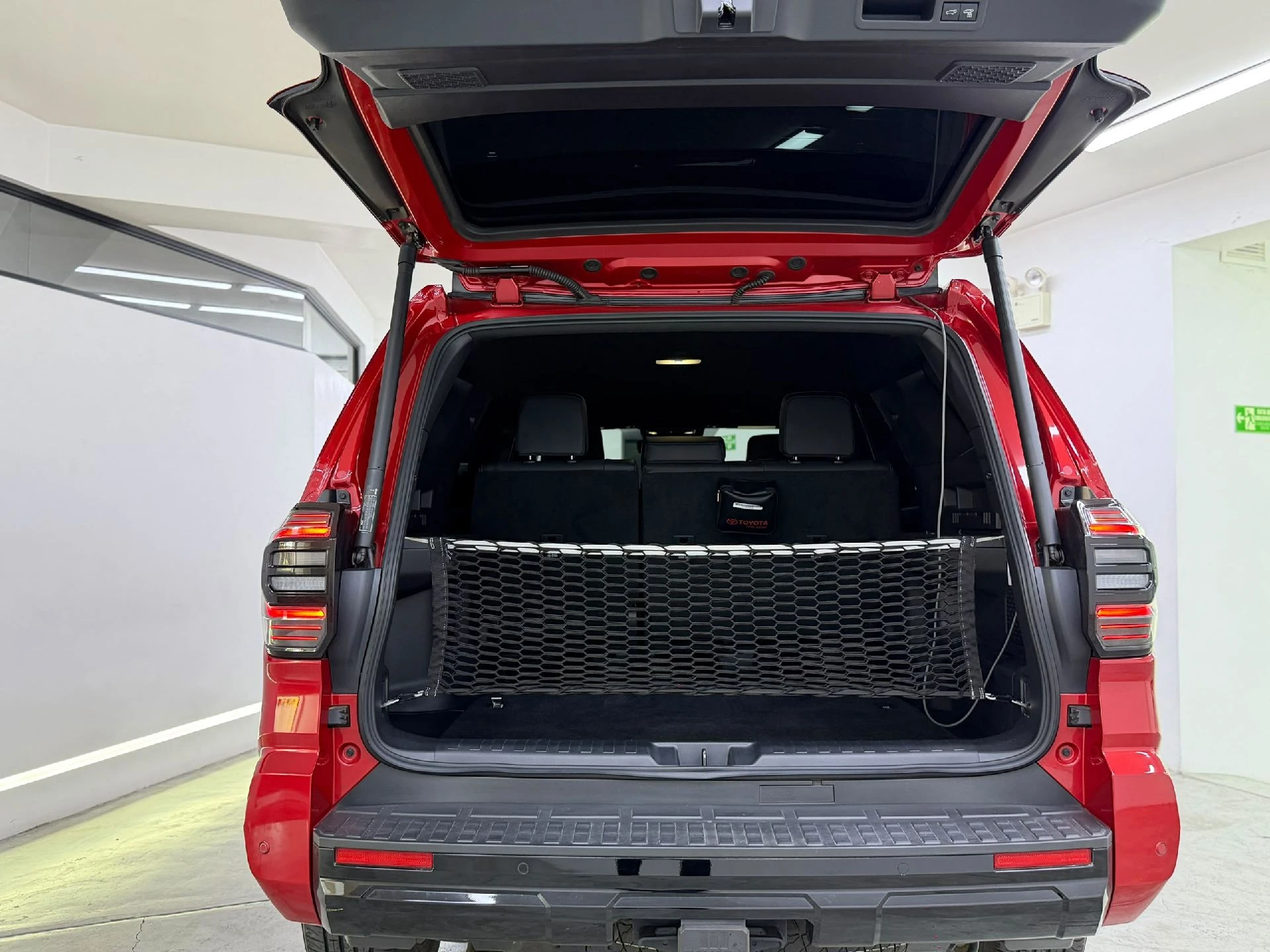 2025 Toyota 4Runner TRD Sport — photo 10