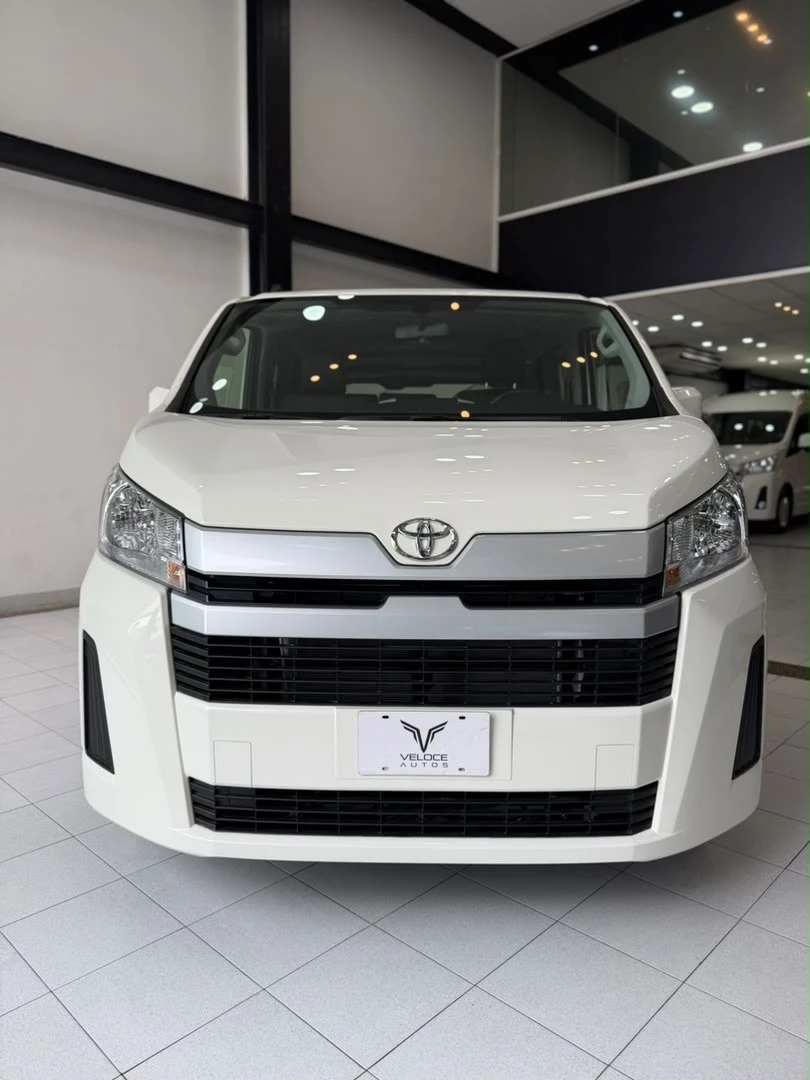 2026 Toyota Hiace CARGA — photo 3