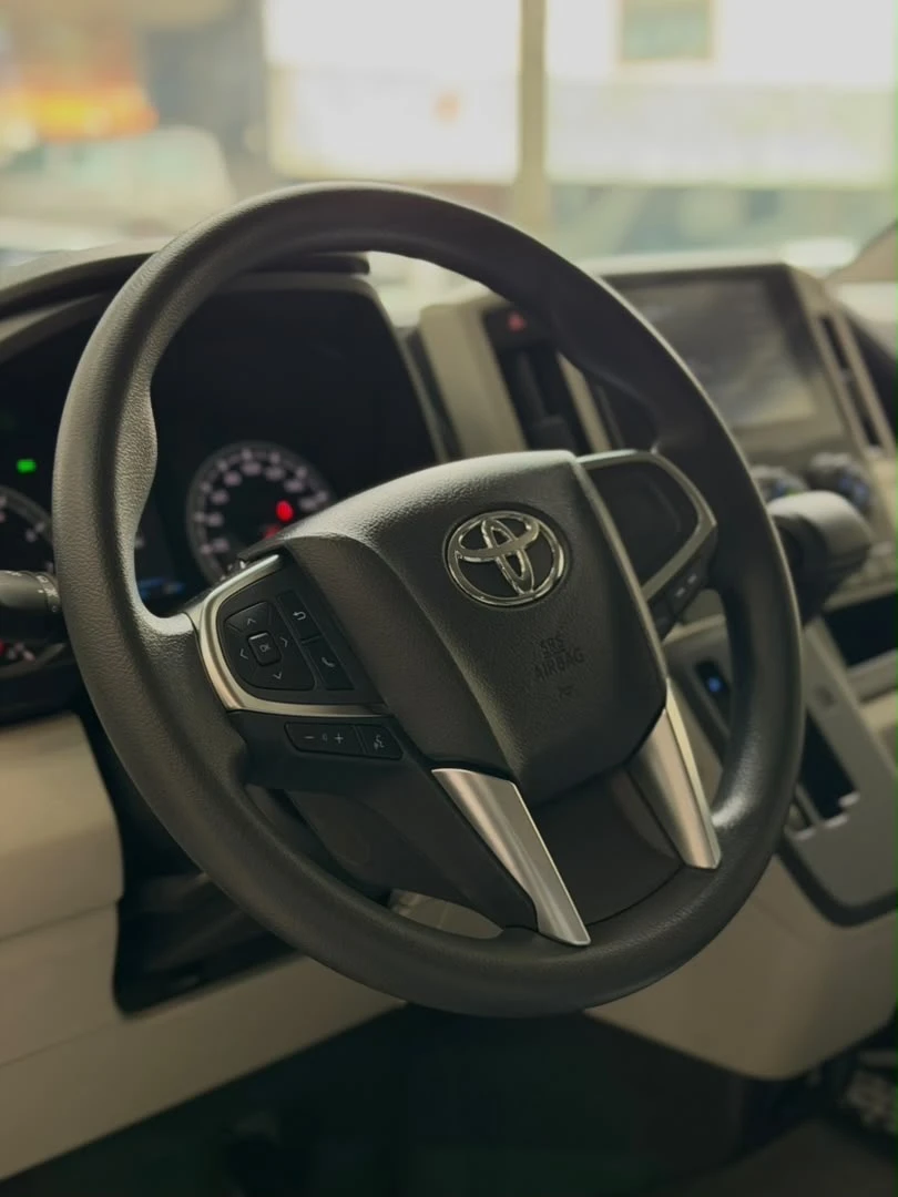 2026 Toyota Hiace CARGA — photo 8