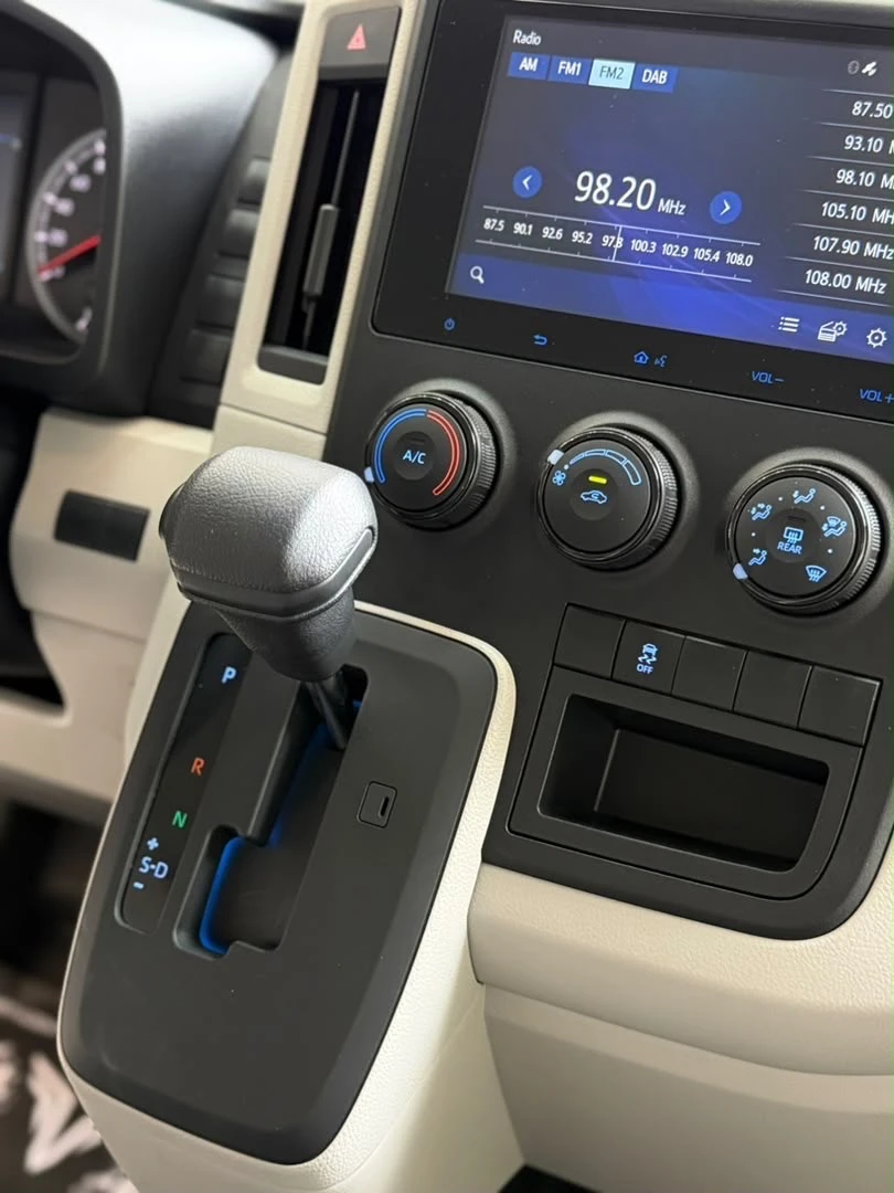 2026 Toyota Hiace CARGA — photo 11
