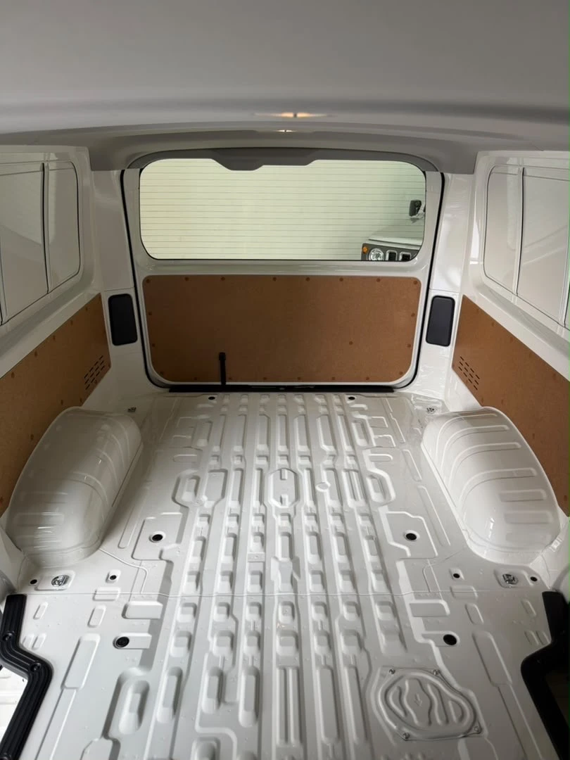 2026 Toyota Hiace CARGA — photo 18