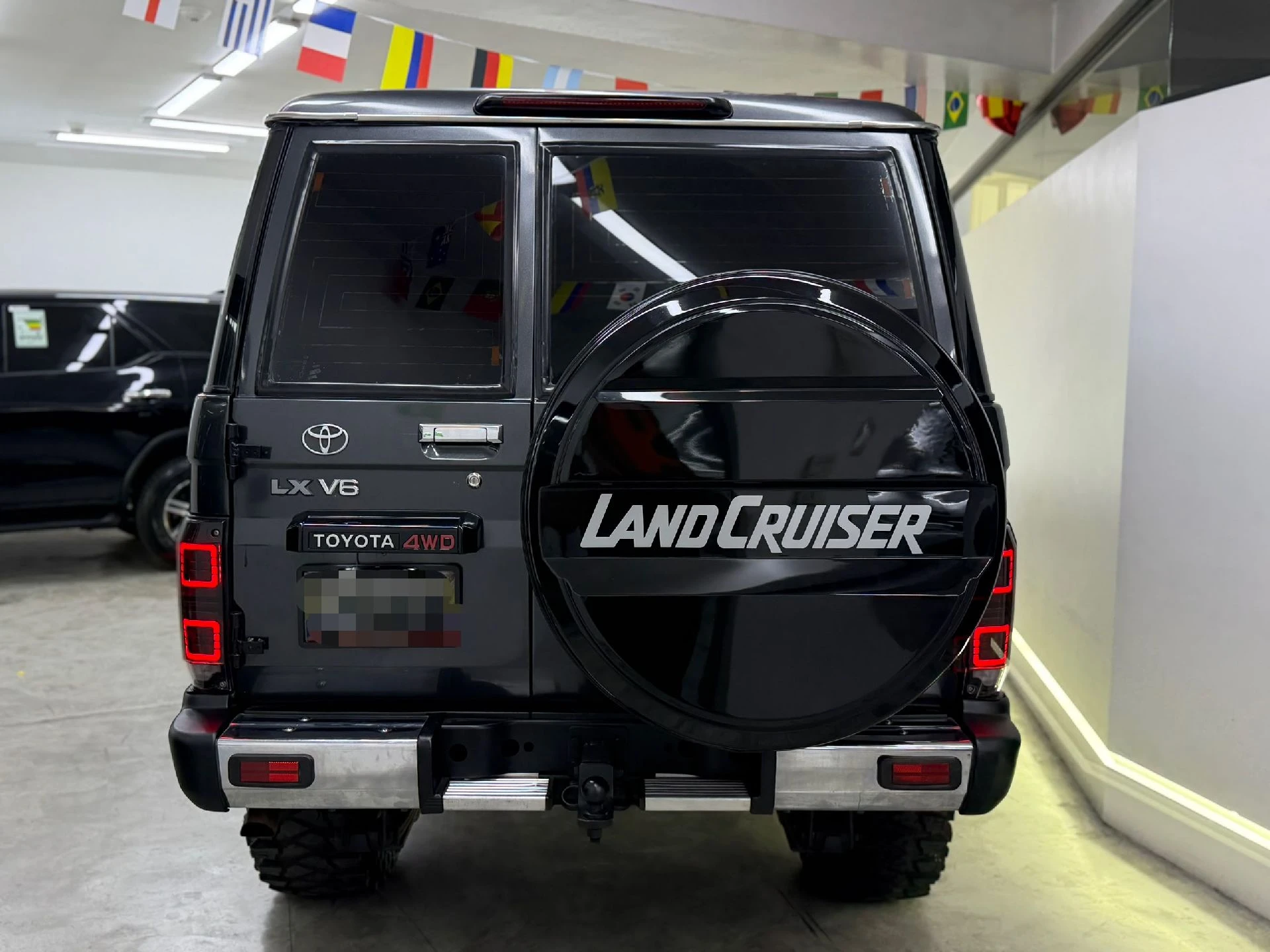 2015 Toyota Land Cruiser Serie 76 — photo 4