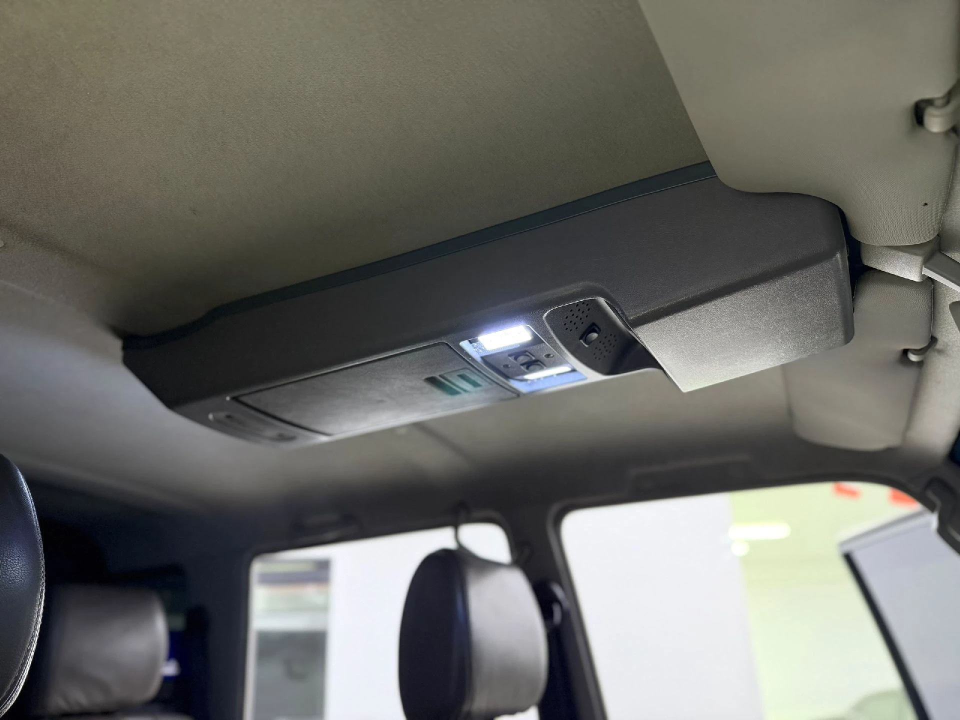 2015 Toyota Land Cruiser Serie 76 — photo 9