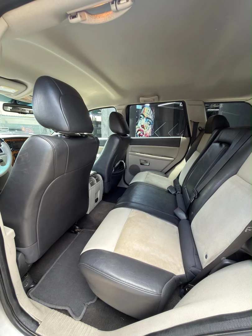 2010 Jeep Grand Cherokee LIMITED — photo 12