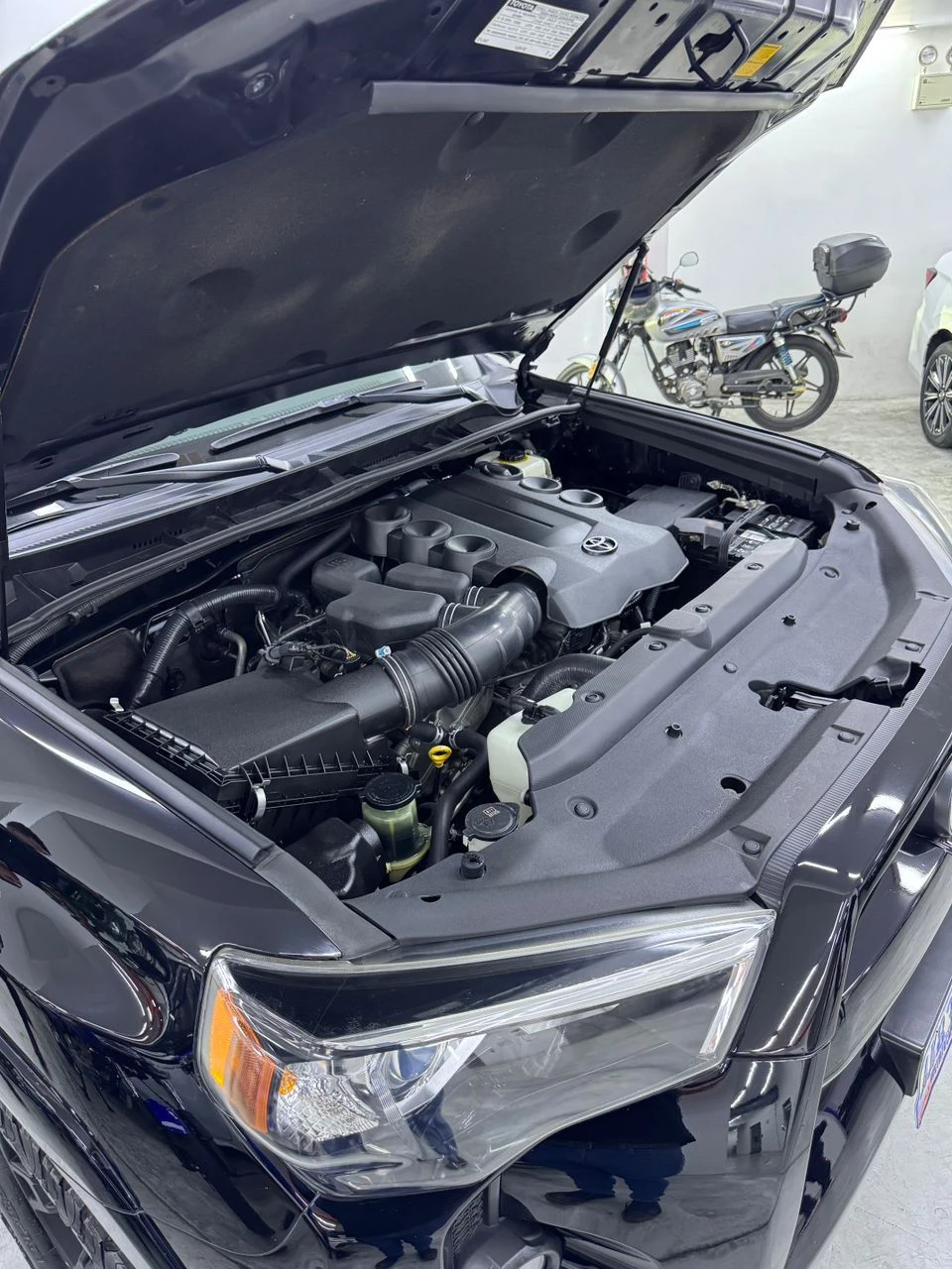 2016 Toyota 4Runner SR5 4x4 — photo 10