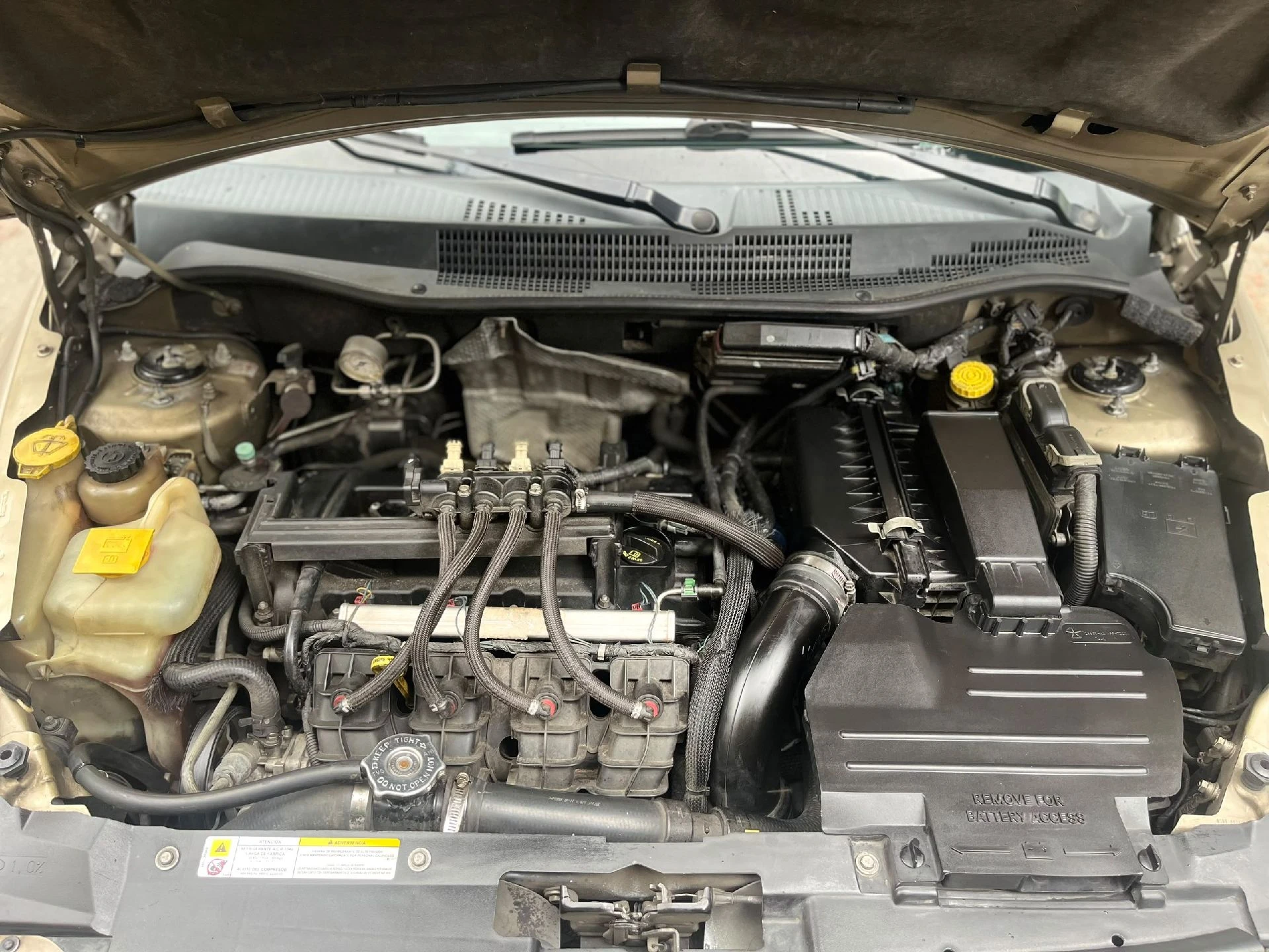 2010 Dodge Caliber LE — photo 16
