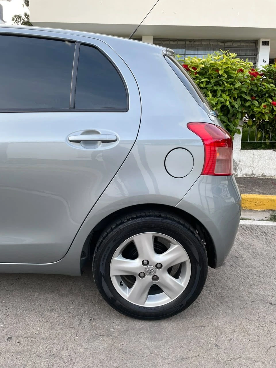 2006 Toyota Yaris Spor — photo 4