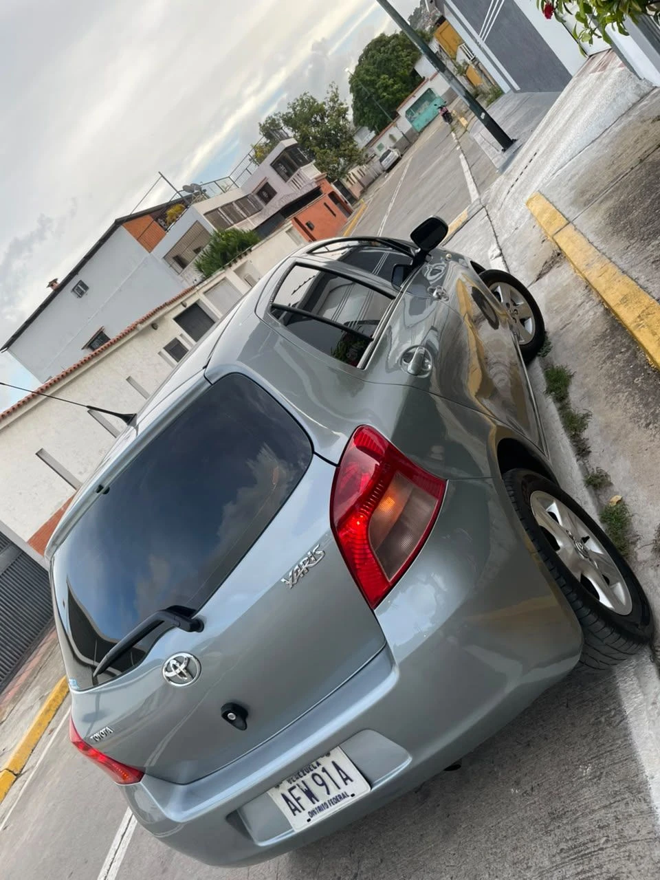 2006 Toyota Yaris Spor — photo 3