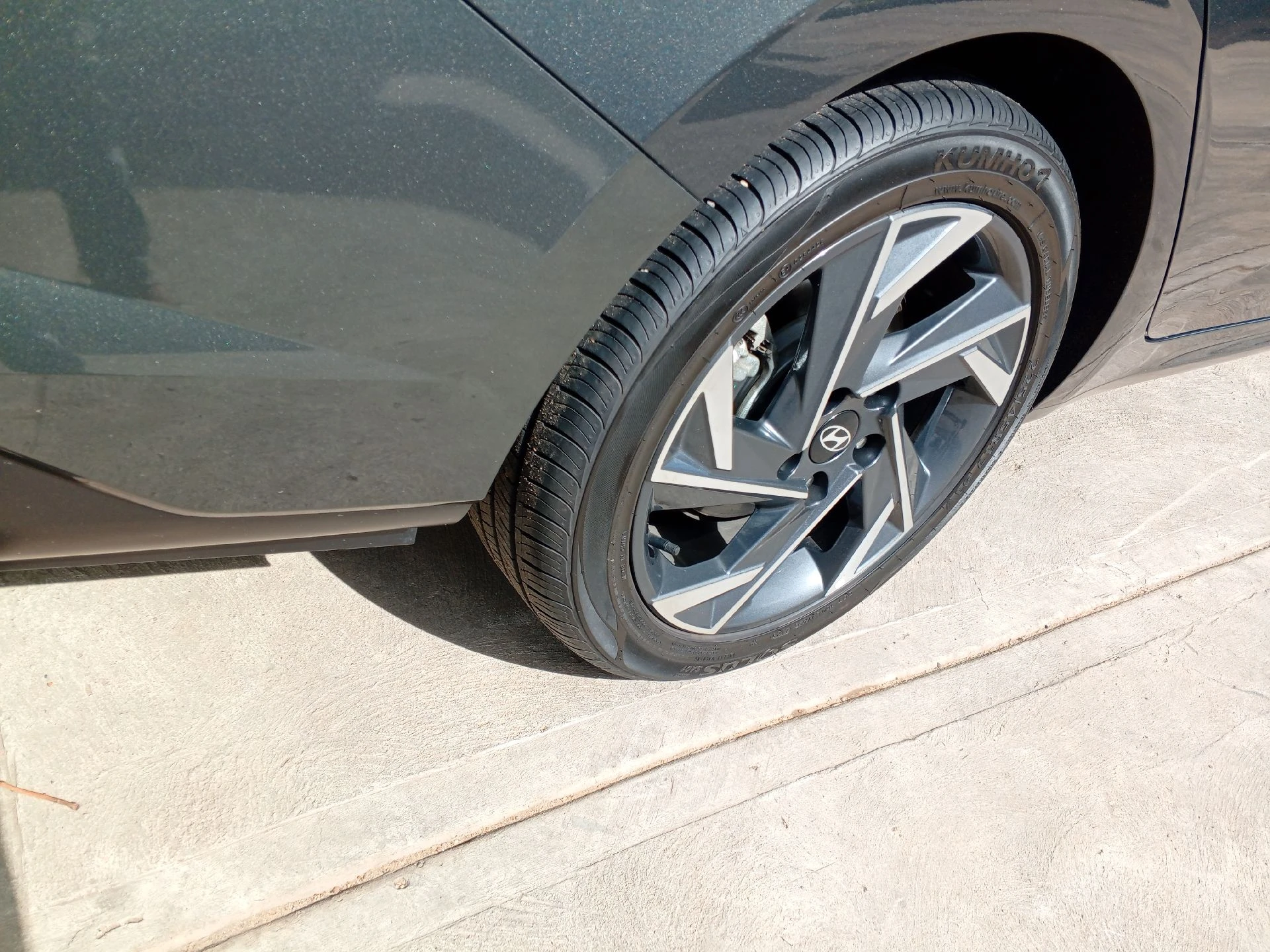 2025 Hyundai Elantra SEL sport — photo 4