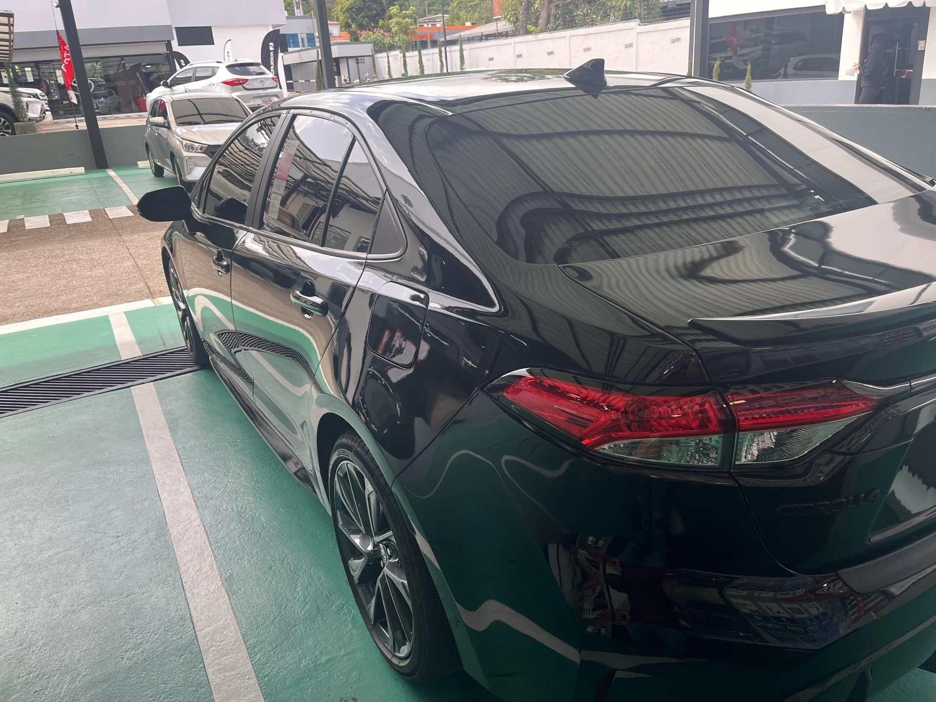 2023 Toyota Corolla SE Americano — photo 2
