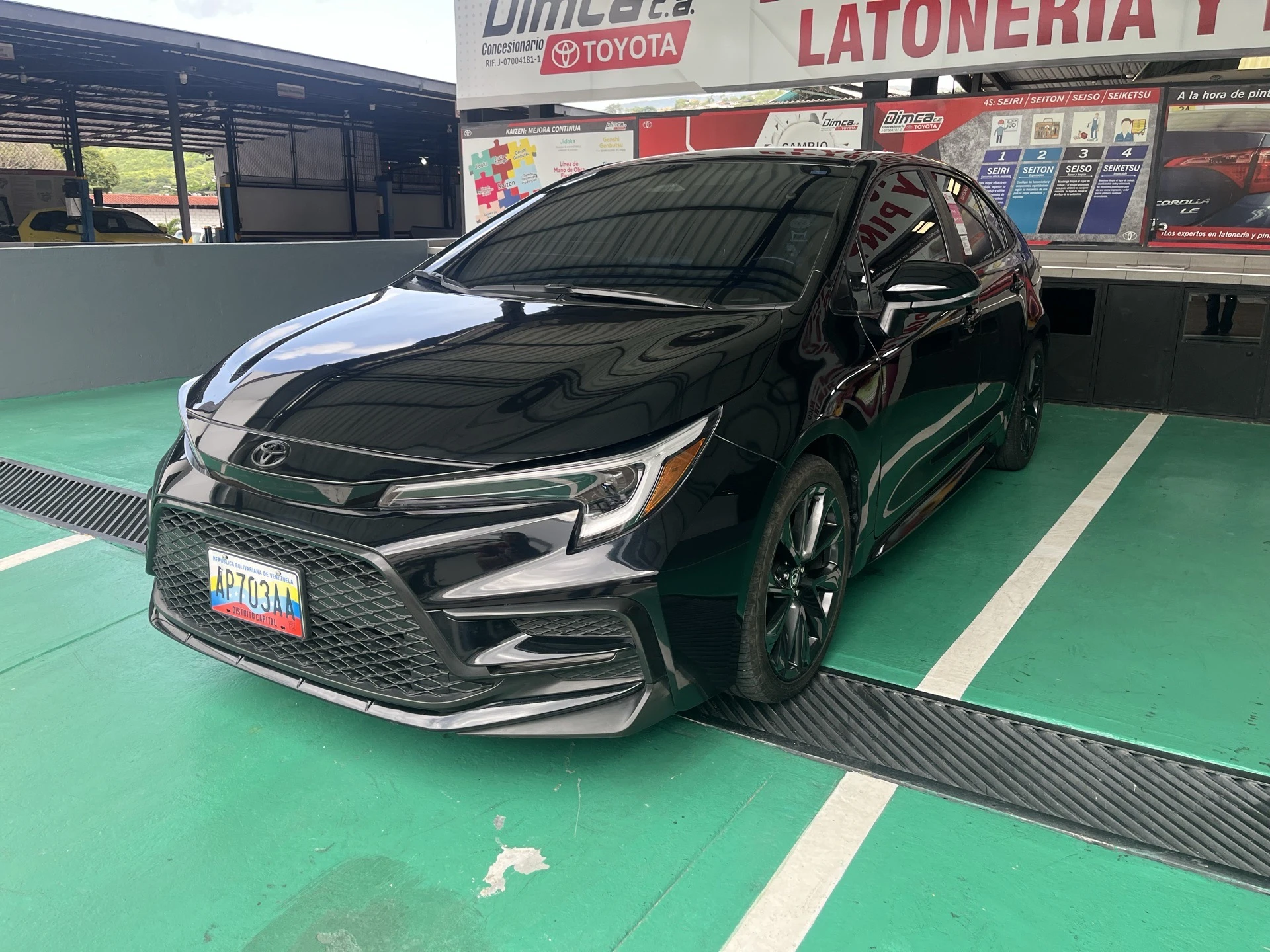 2023 Toyota Corolla SE Americano — photo 4