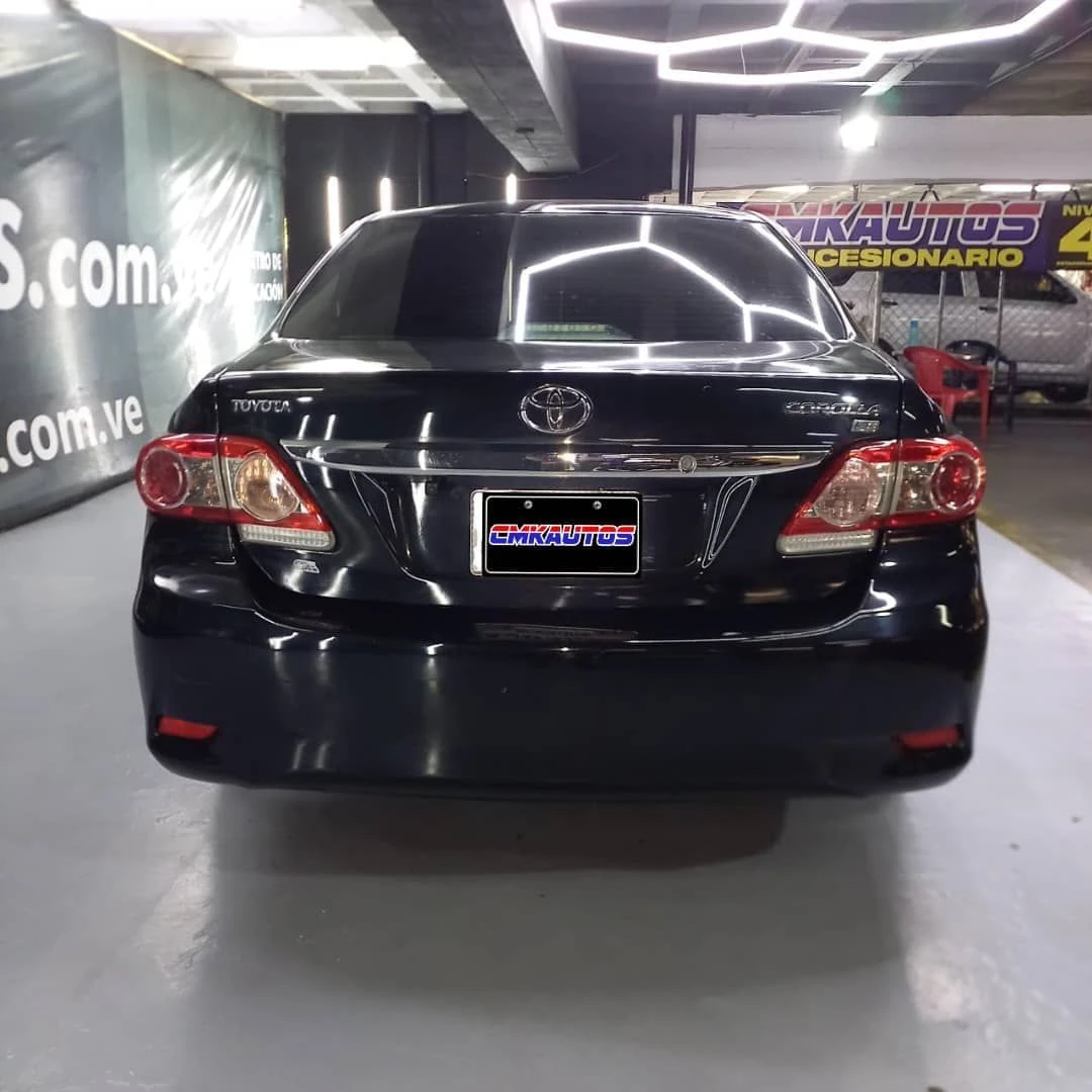 2013 Toyota Corolla LE — foto 5