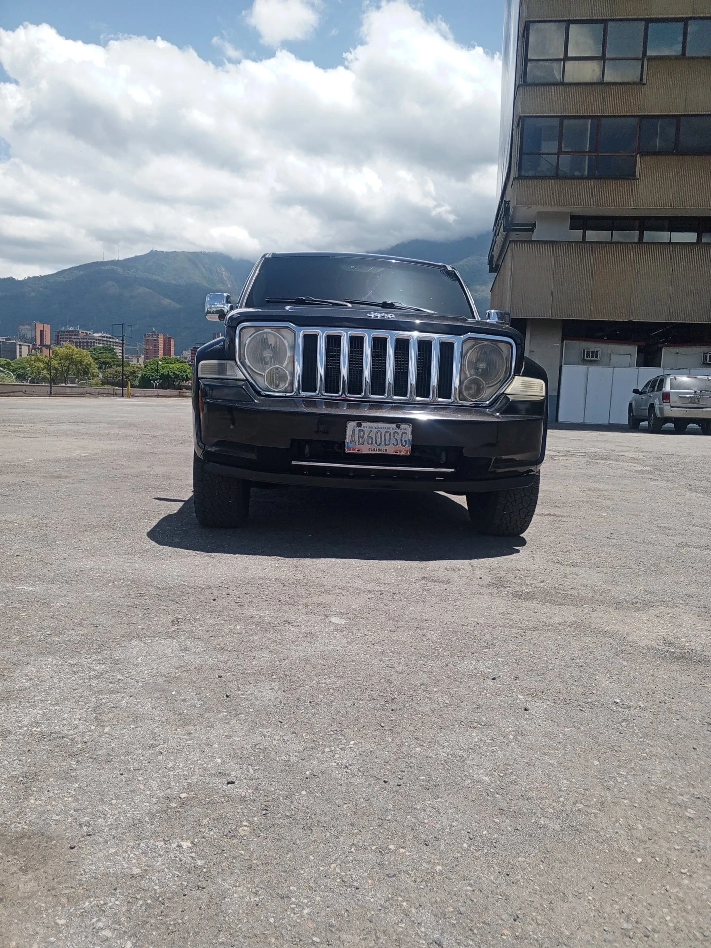 2009 Jeep Cherokee Kk — photo 2