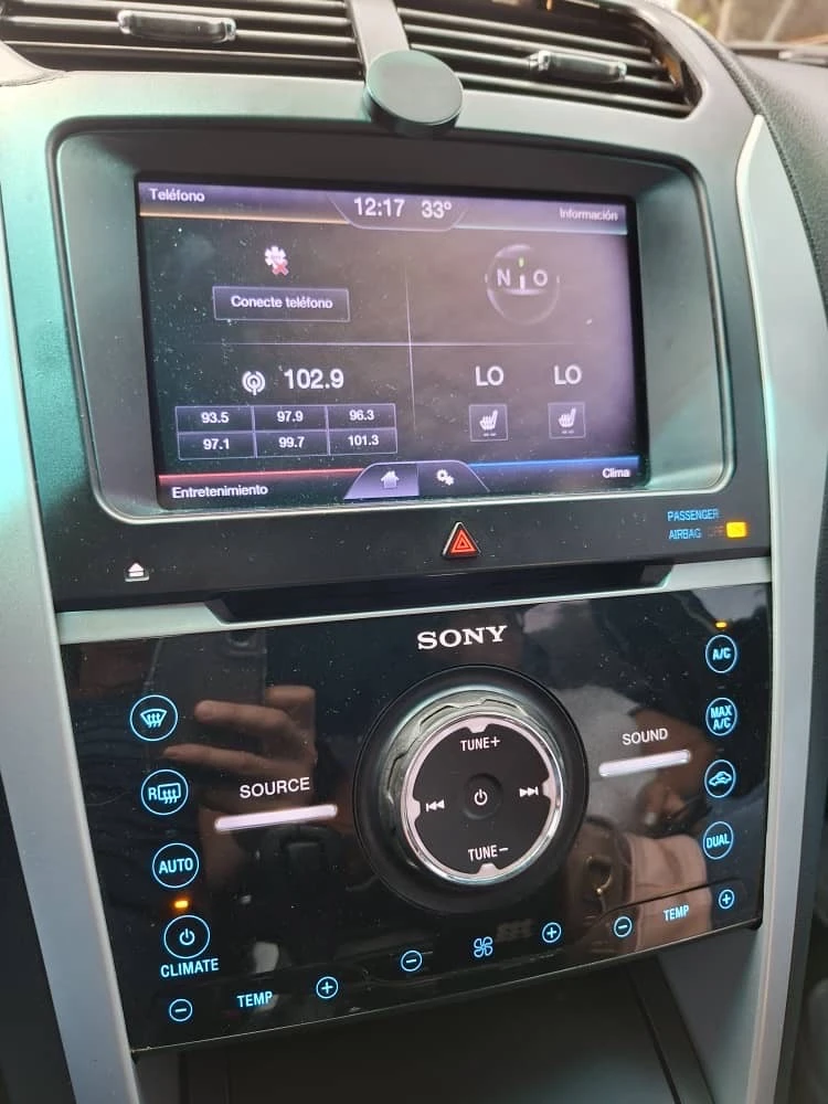 2012 Ford Explorer Limited — photo 4