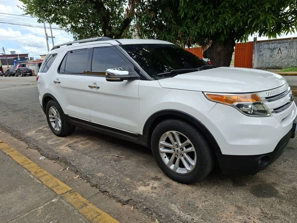 2012 Ford Explorer Limited — photo 3