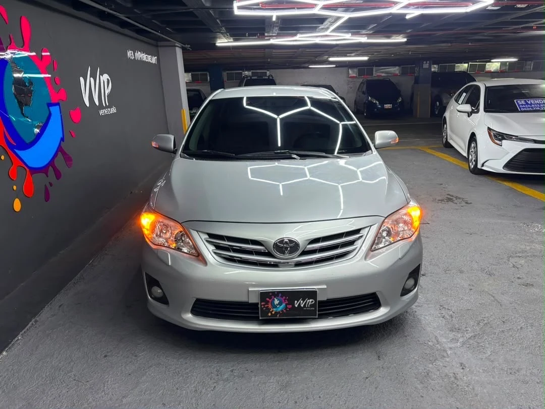 2012 Toyota Corolla GLI — photo 14