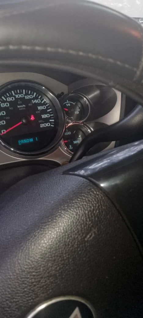 2014 Chevrolet Silverado Camión 4x4 — photo 8