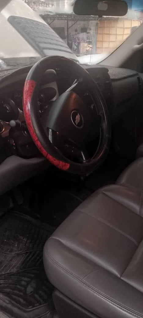 2014 Chevrolet Silverado Camión 4x4 — photo 2