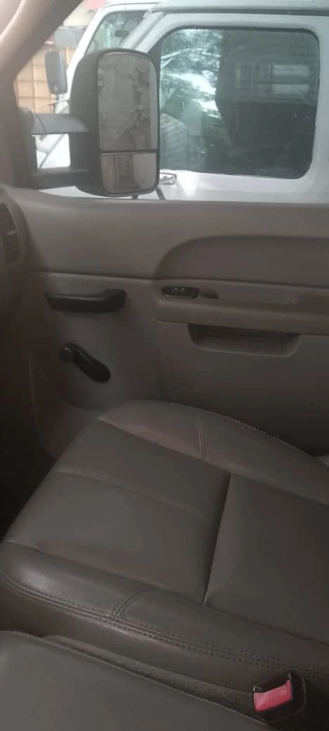 2014 Chevrolet Silverado Camión 4x4 — photo 10