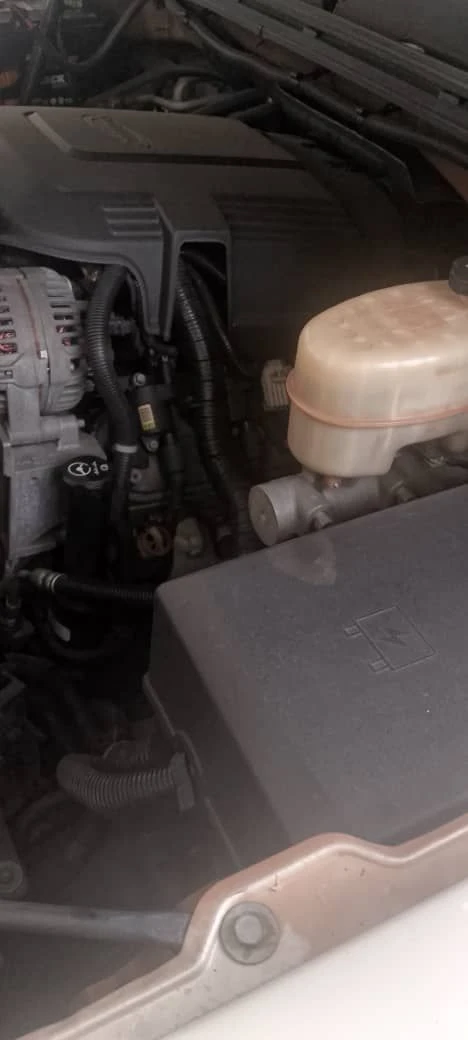 2014 Chevrolet Silverado Camión 4x4 — photo 16