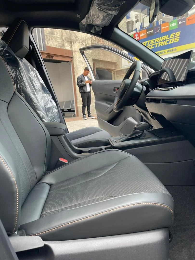 2026 Toyota Corolla Cross .... — photo 11