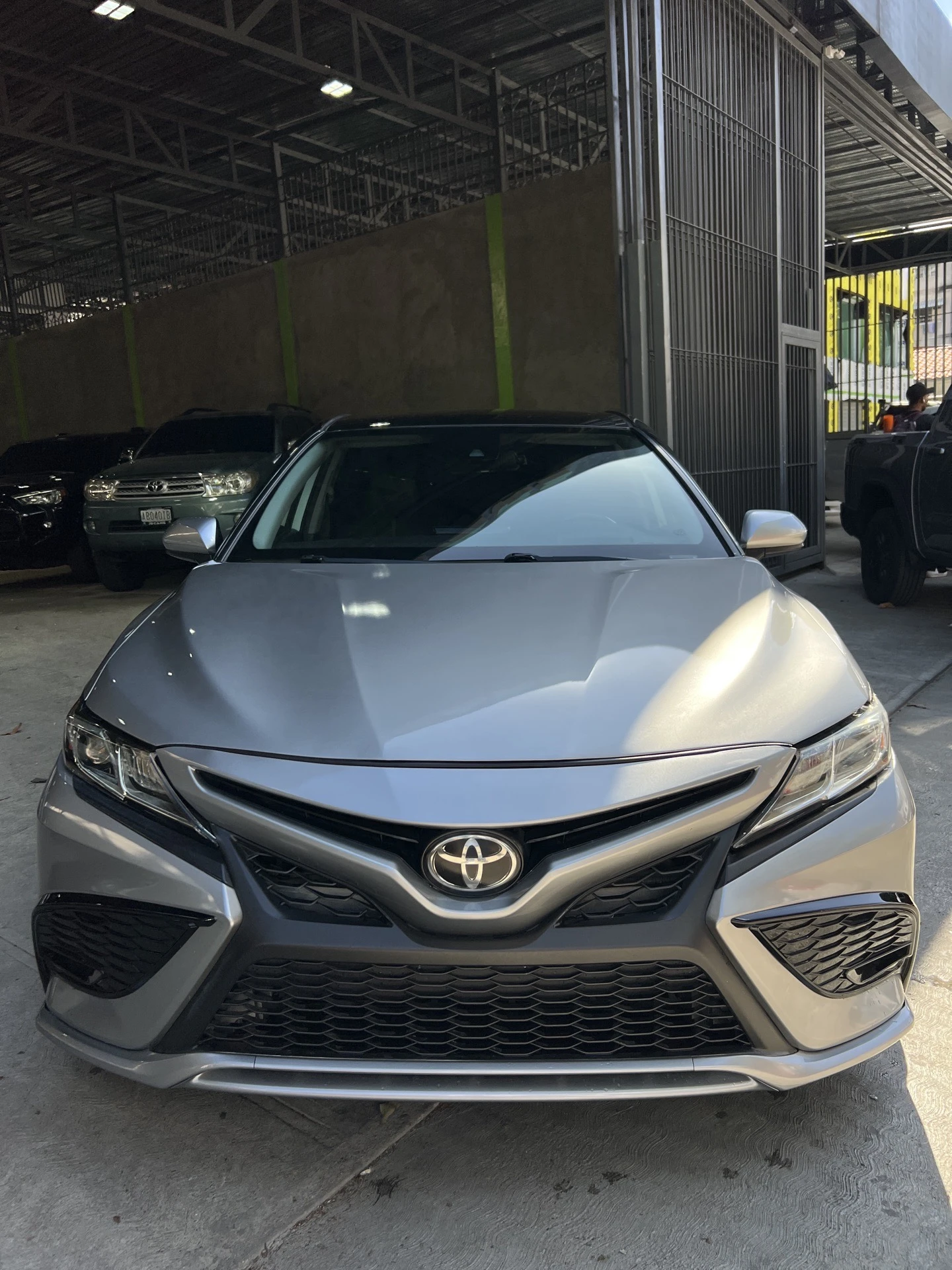 2021 Toyota Camry Se — photo 2