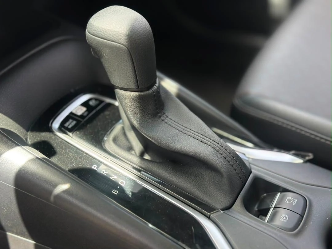 2025 Toyota Corolla HEV — photo 11