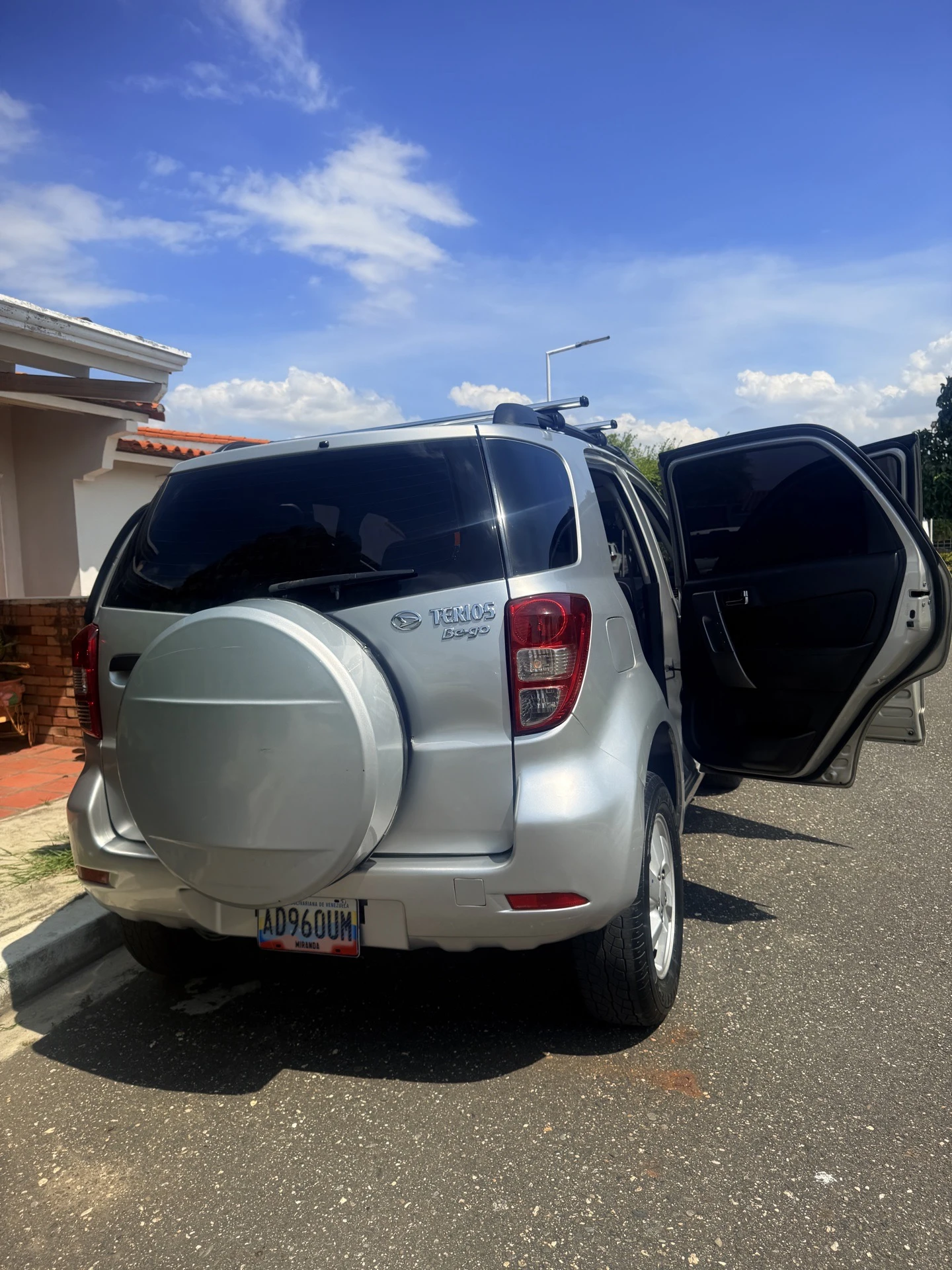 2011 Toyota Terios Bego — photo 2
