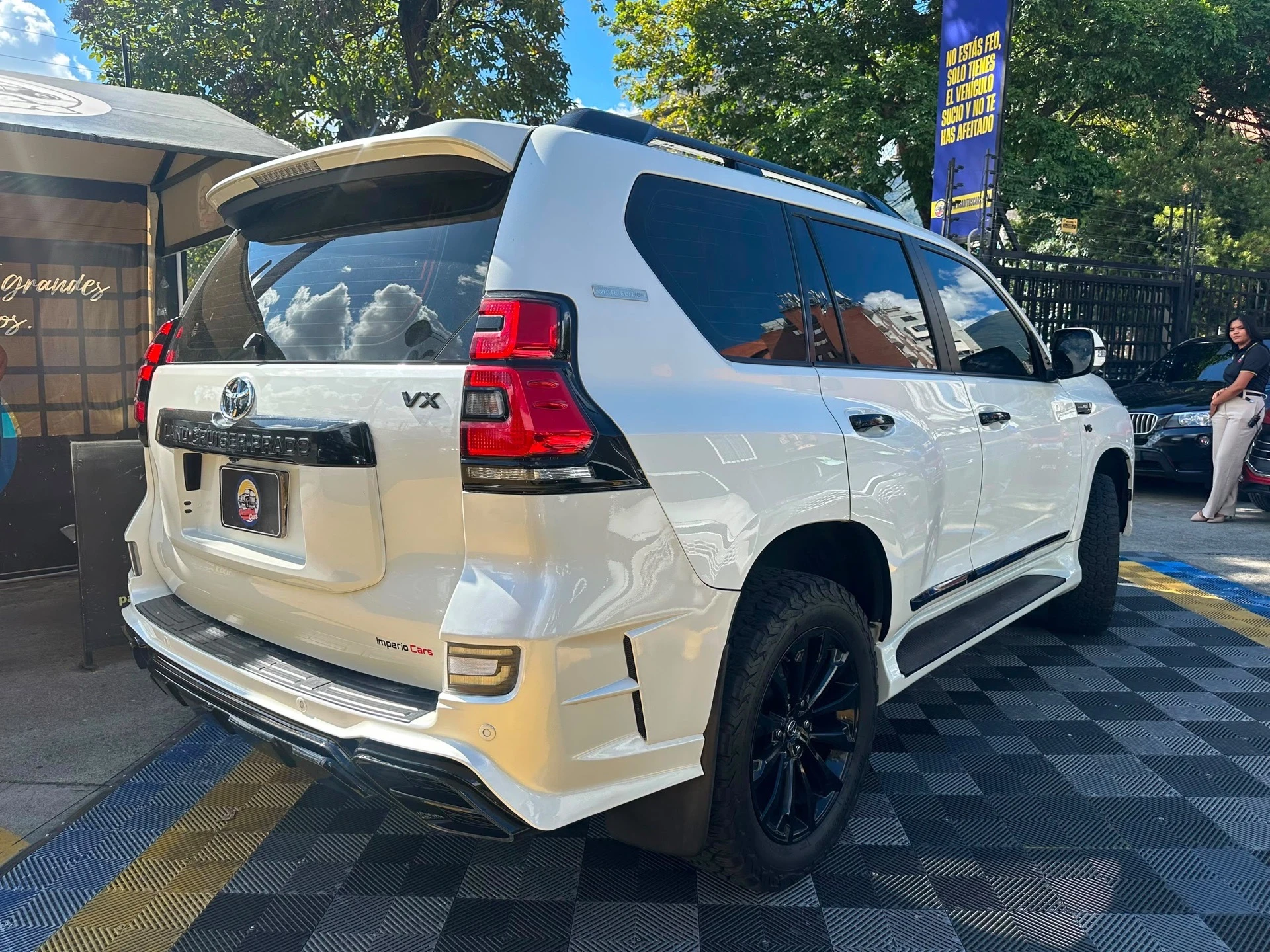 2023 Toyota Land Cruiser Prado VX WHITE EDITION — photo 11