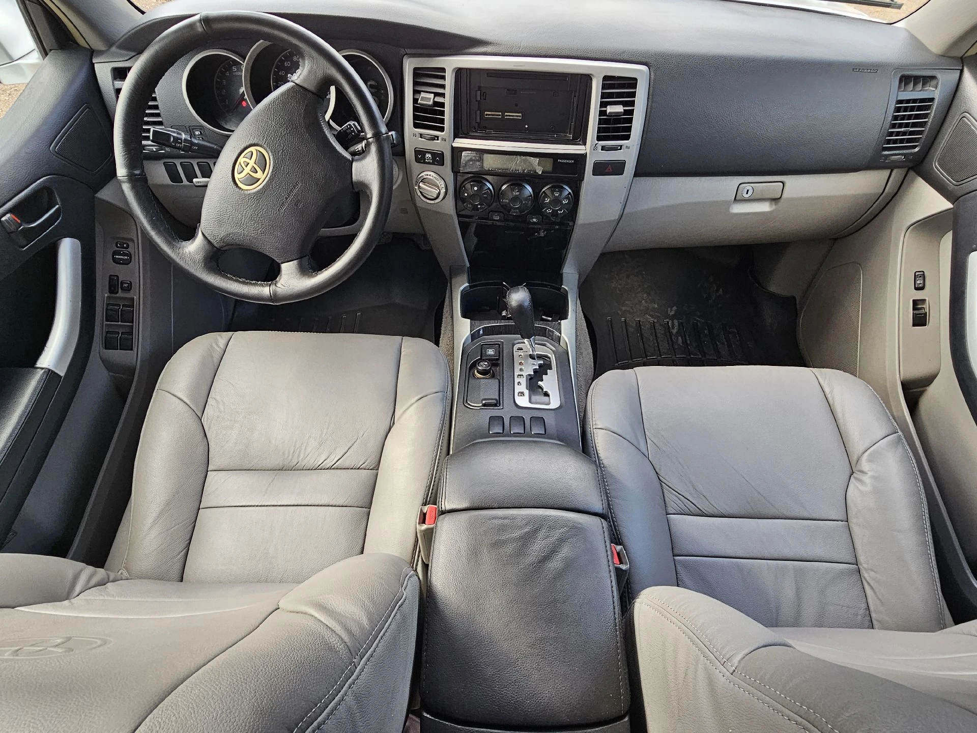 2008 Toyota 4Runner LT — photo 3