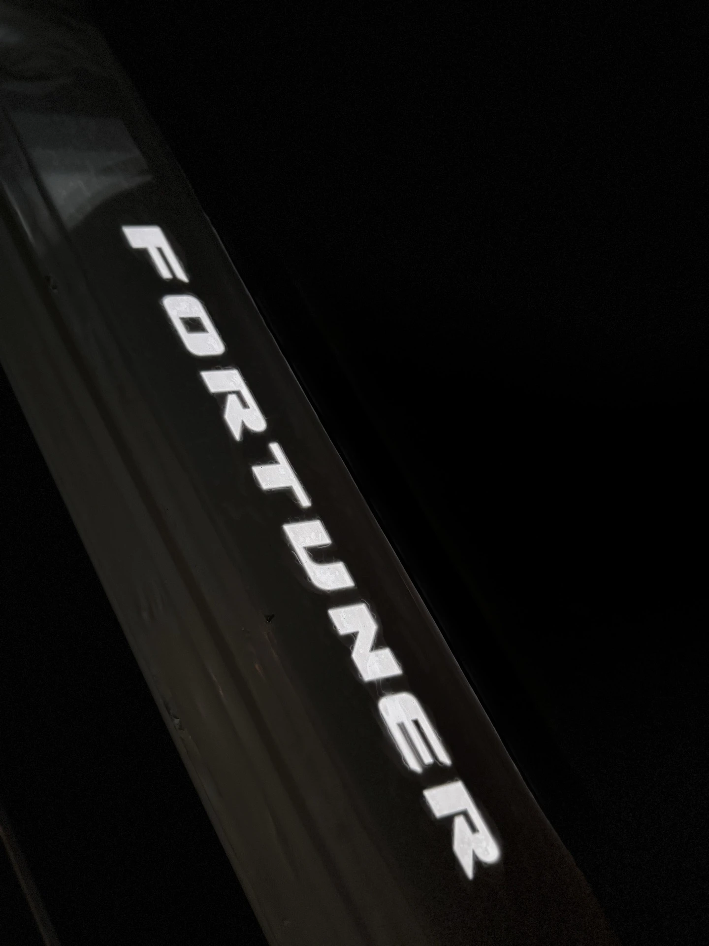 2025 Toyota Fortuner Dubai SR5 V6 4.0 — photo 14