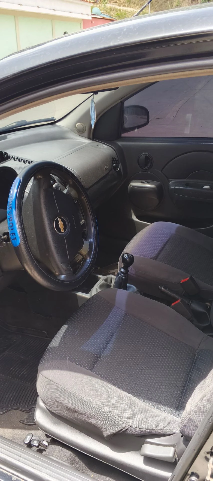 2010 Chevrolet Aveo — photo 3