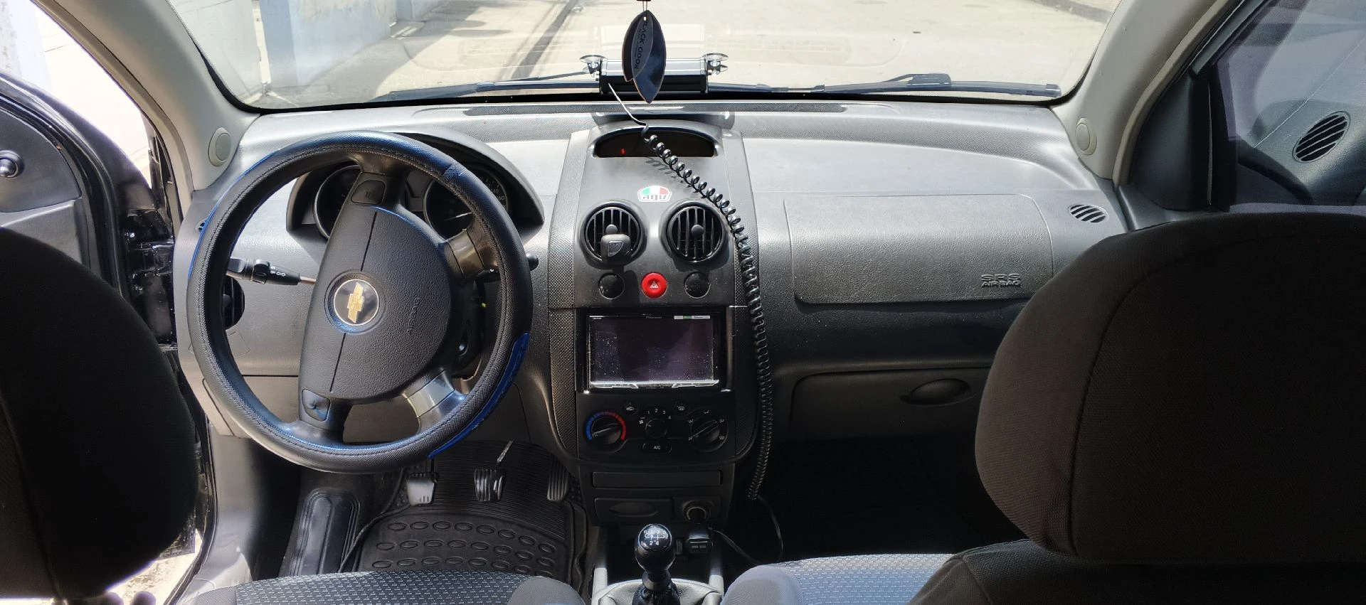 2010 Chevrolet Aveo — photo 15