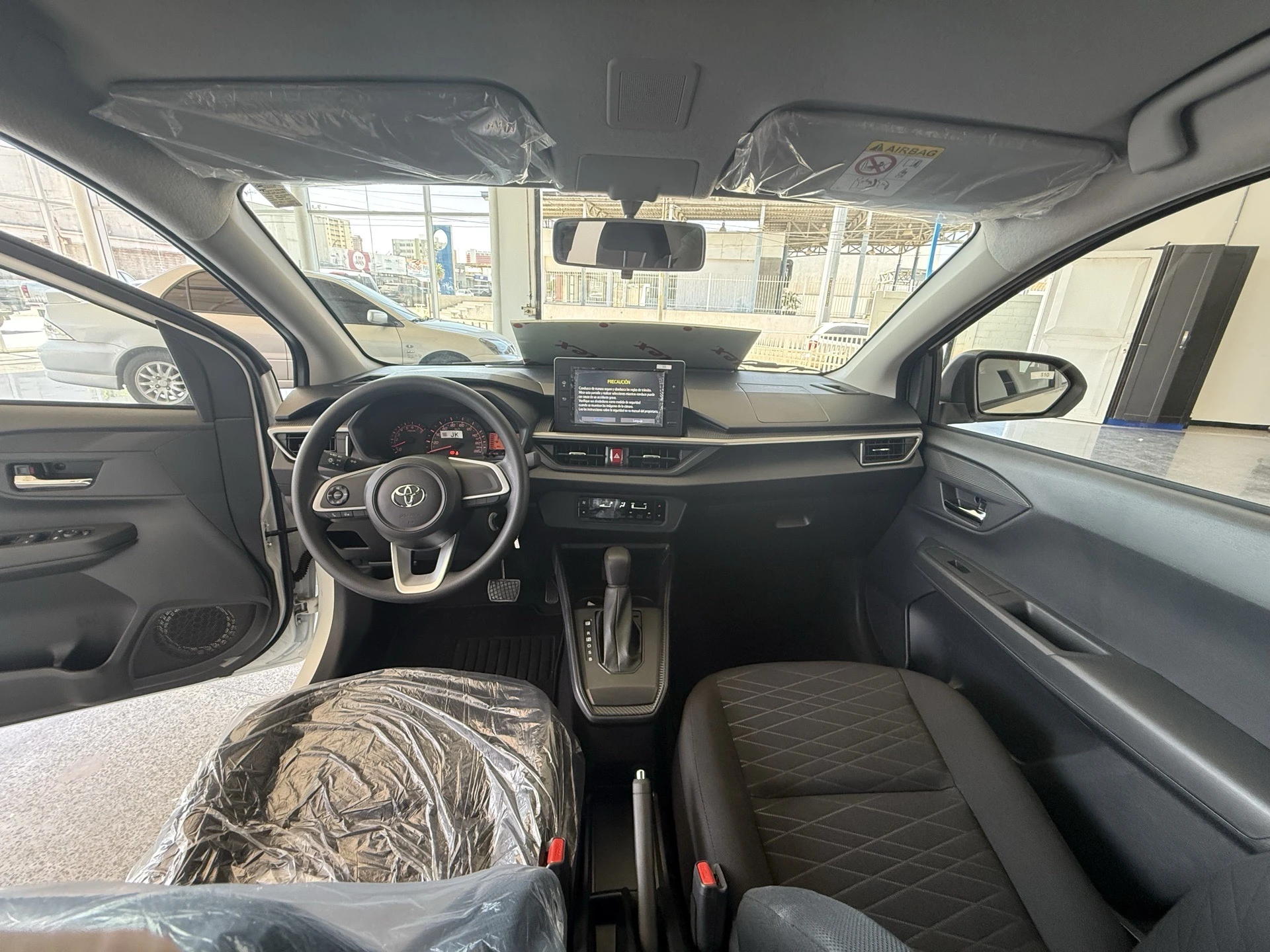 2025 Toyota Agya — photo 8