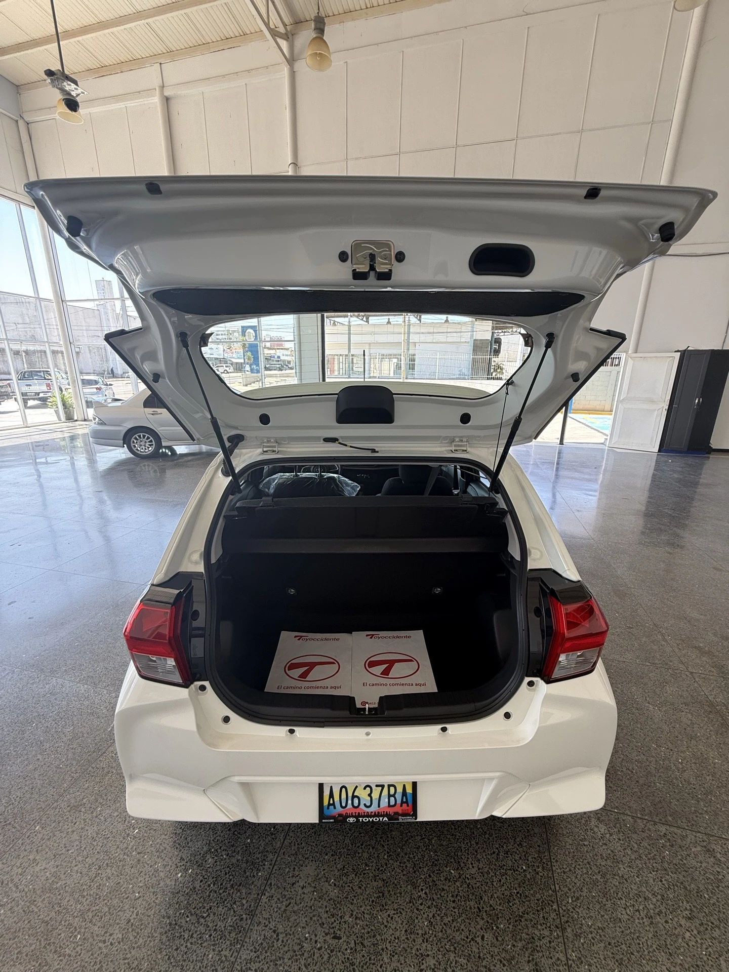 2025 Toyota Agya — photo 11