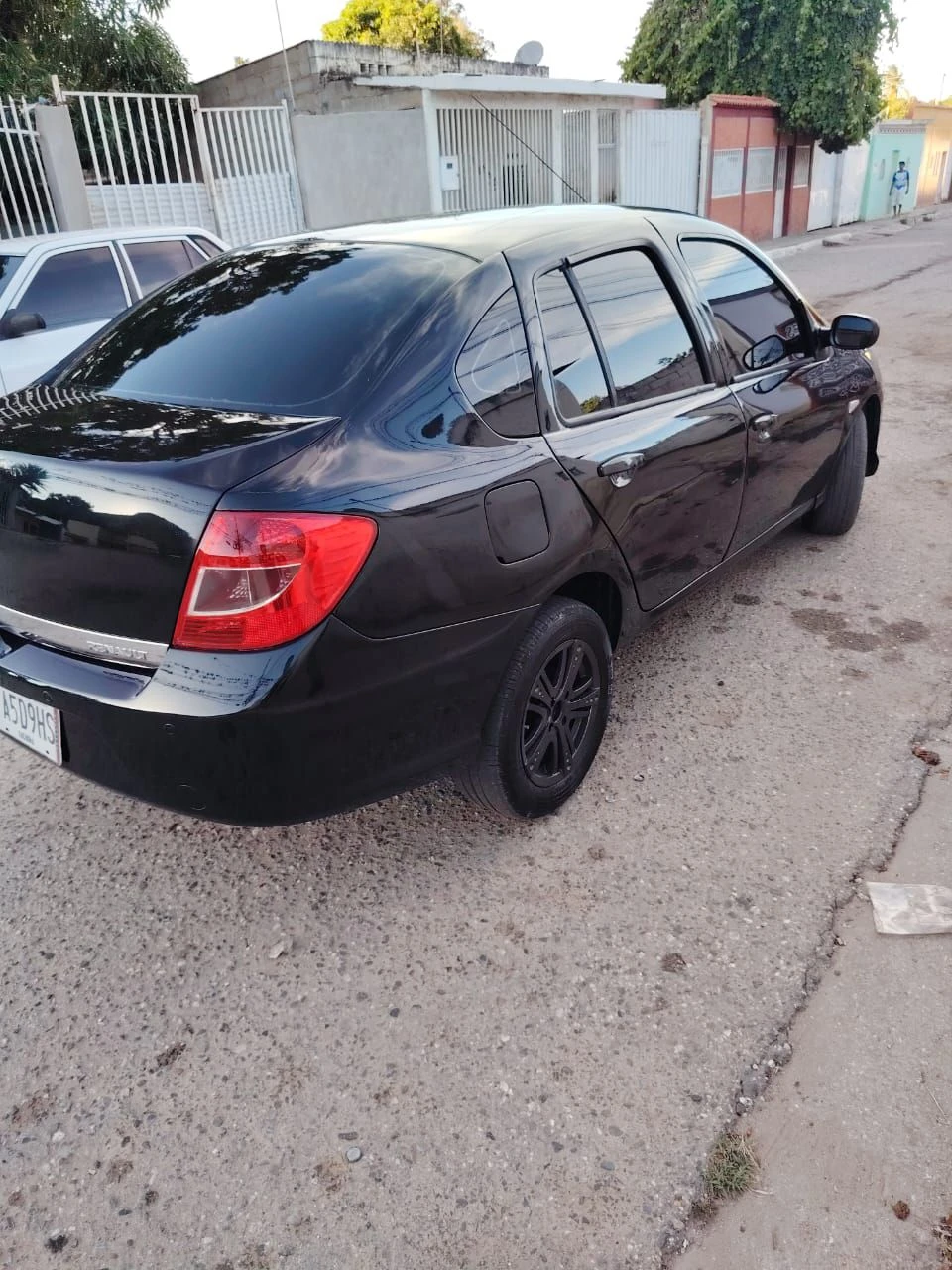 2012 Renault Symbol Sport — photo 10