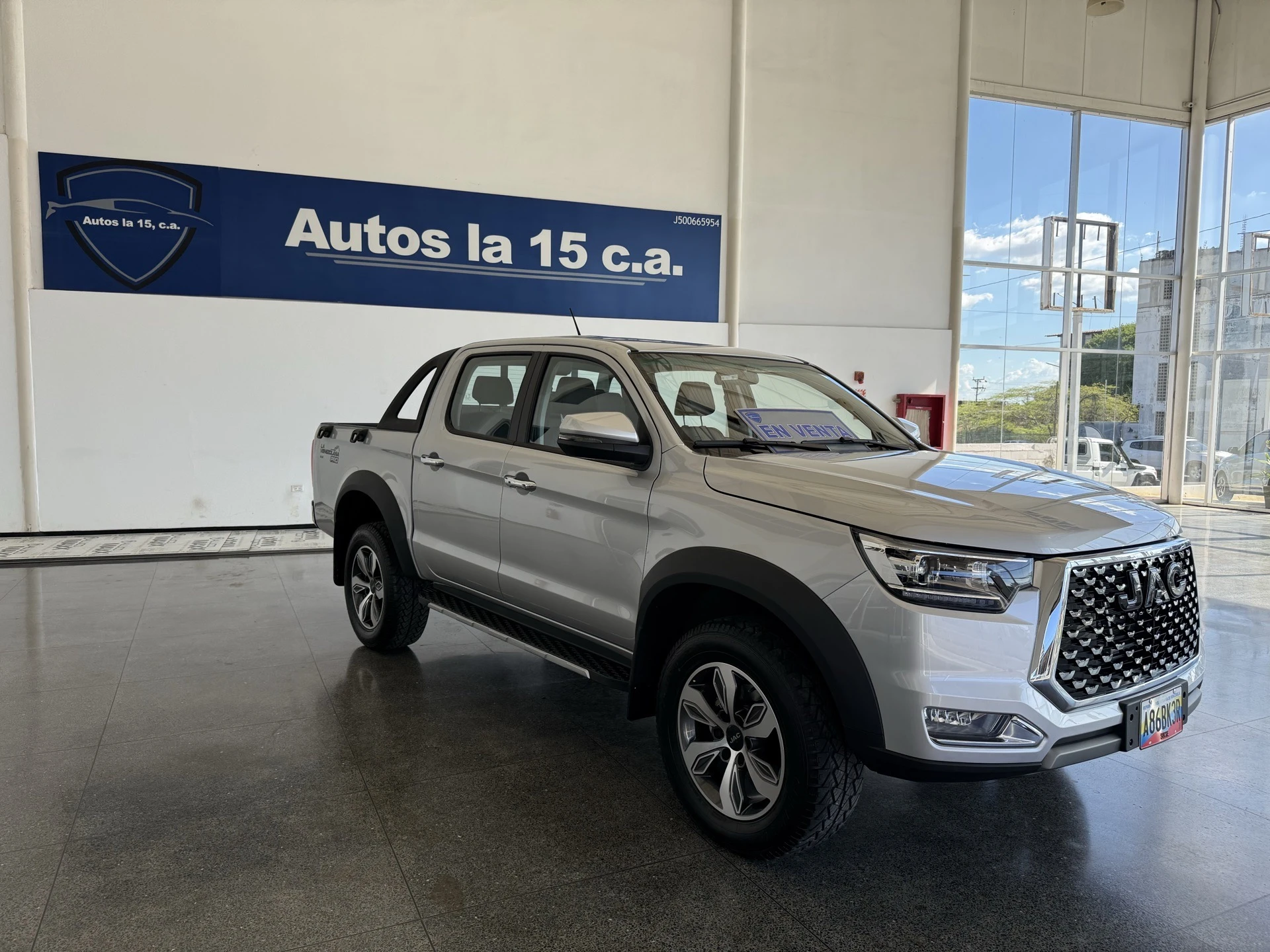 2026 JAC T8 — photo 6
