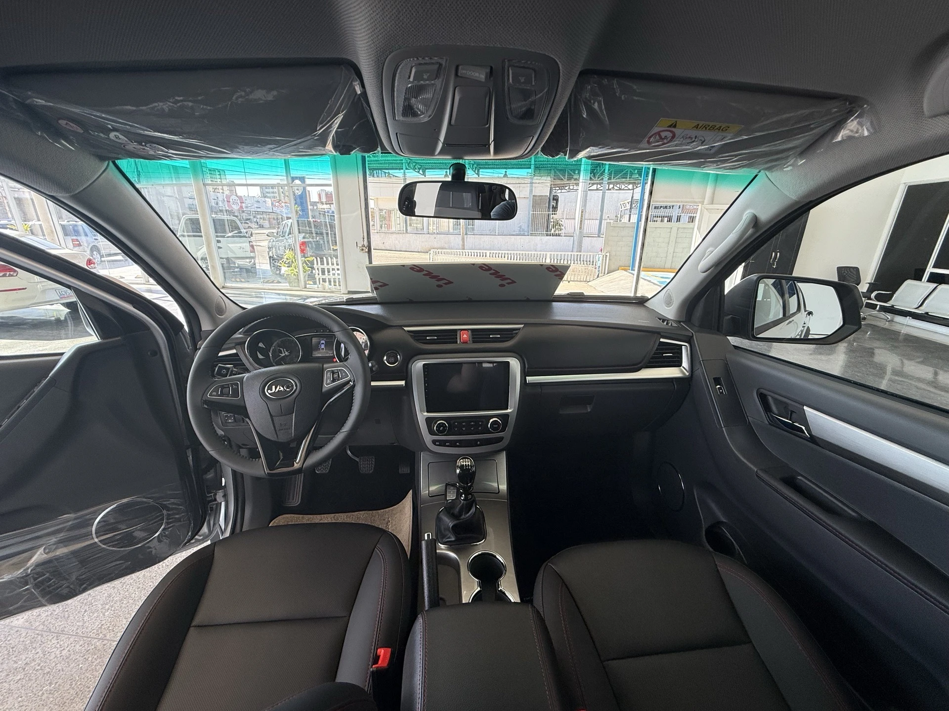 2026 JAC T8 — photo 8