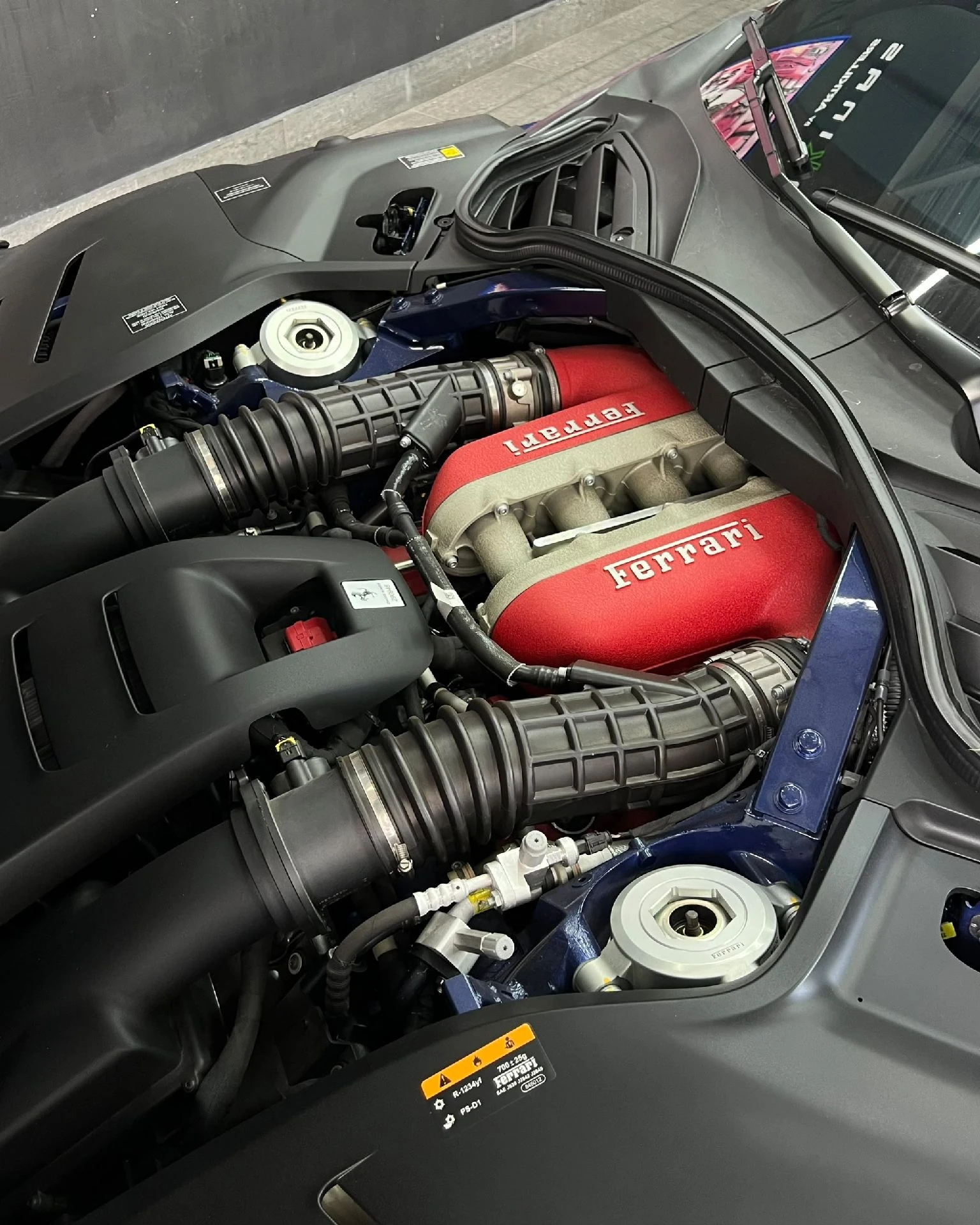 2023 Ferrari Purosangue V12 6.5 — photo 15