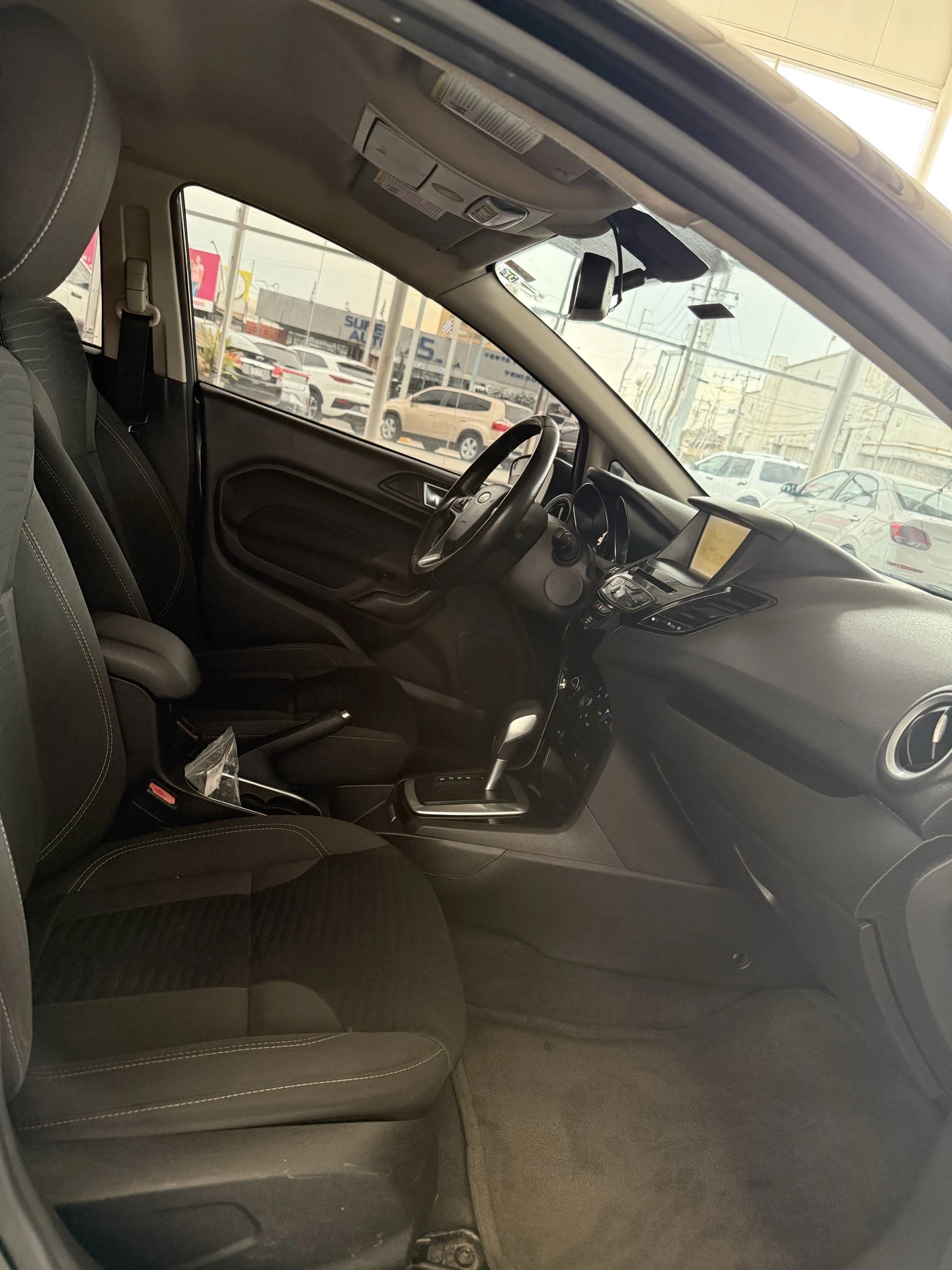 2016 Ford Fiesta — photo 10