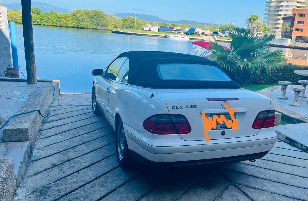 1999 Mercedes-Benz CLK-Class Cabrioelet CLK 320 Coupe — photo 10